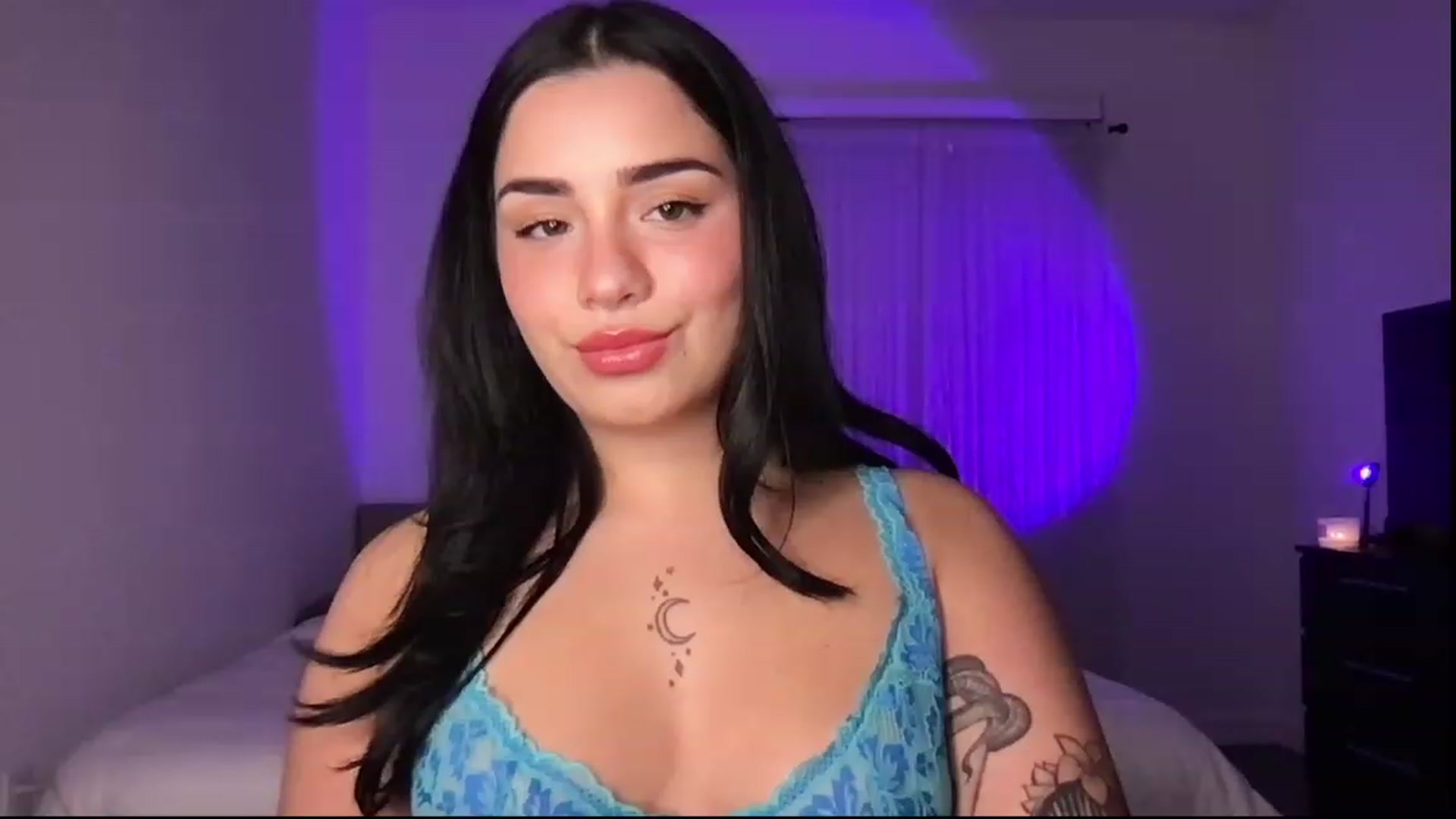 Gallery image thumbnail from babyxjulz's myfreecams stream on, 05/14/2023, 02:23 image 10 of 20