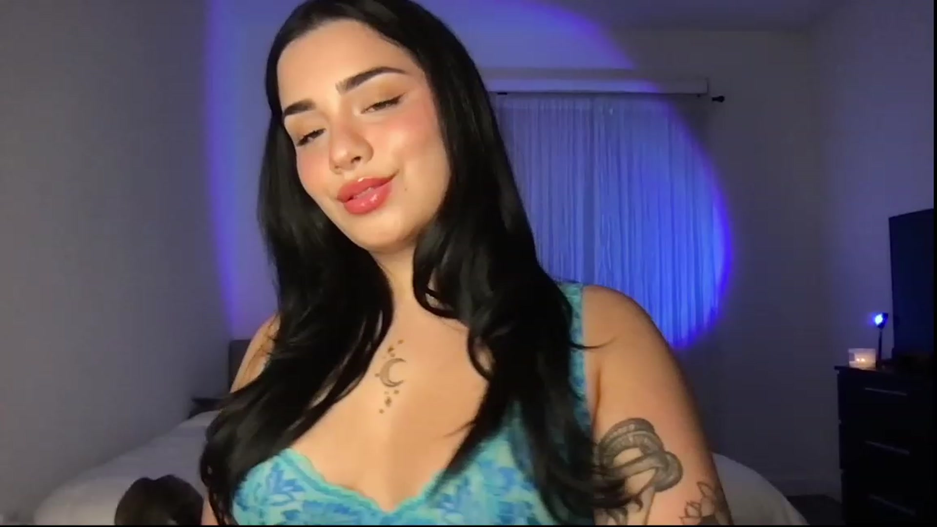 Gallery image thumbnail from babyxjulz's myfreecams stream on, 05/14/2023, 02:23 image 13 of 20