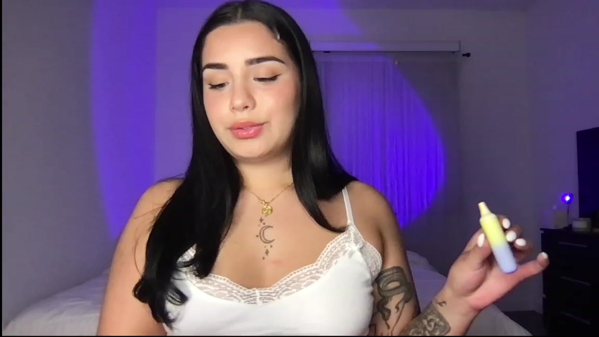 Gallery image thumbnail from babyxjulz's myfreecams stream on, 05/21/2023, 04:04 image 20 of 20