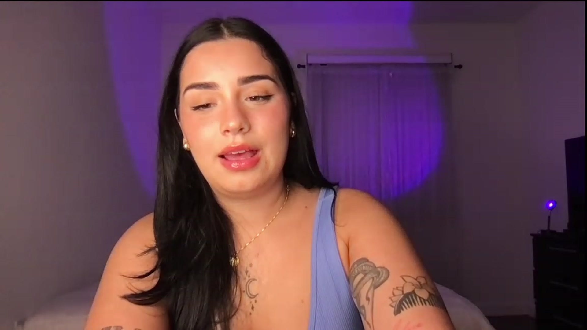 Gallery image thumbnail from babyxjulz's myfreecams stream on, 05/25/2023, 06:00 image 17 of 20