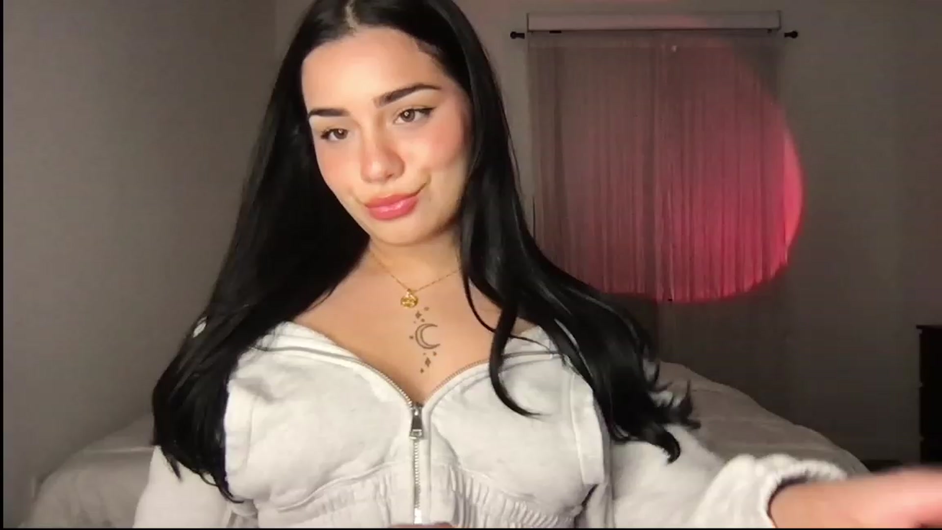 Gallery image thumbnail from babyxjulz's myfreecams stream on, 05/31/2023, 04:17 image 7 of 20