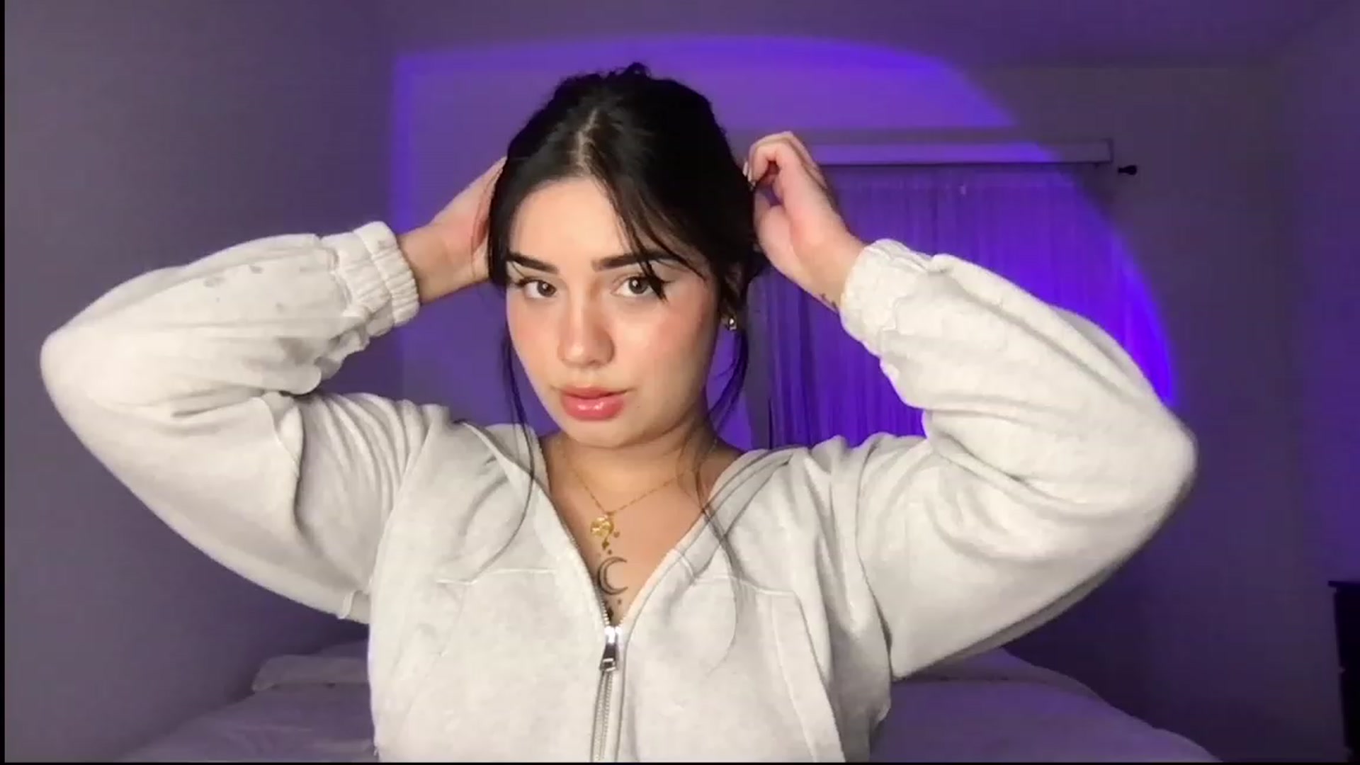 Gallery image thumbnail from babyxjulz's myfreecams stream on, 05/31/2023, 04:17 image 11 of 20