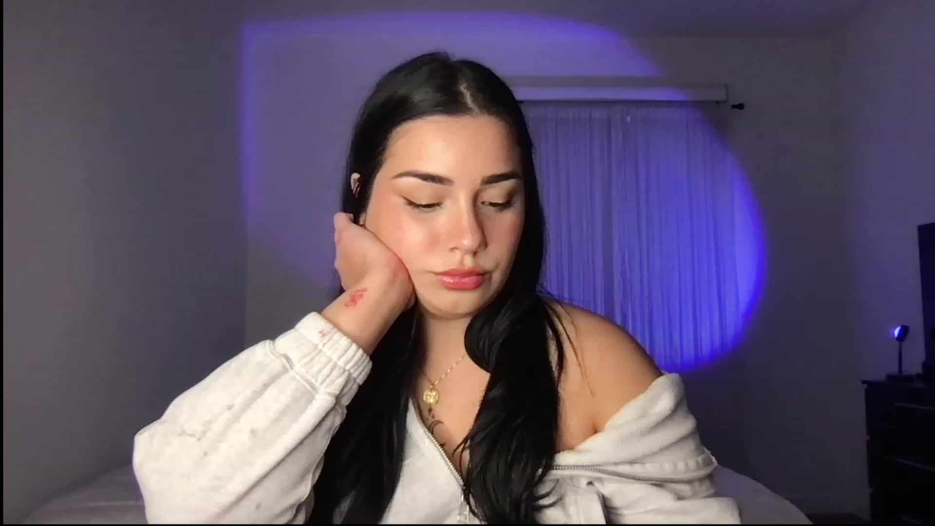 Gallery image thumbnail from babyxjulz's myfreecams stream on, 05/31/2023, 05:25 image 12 of 20