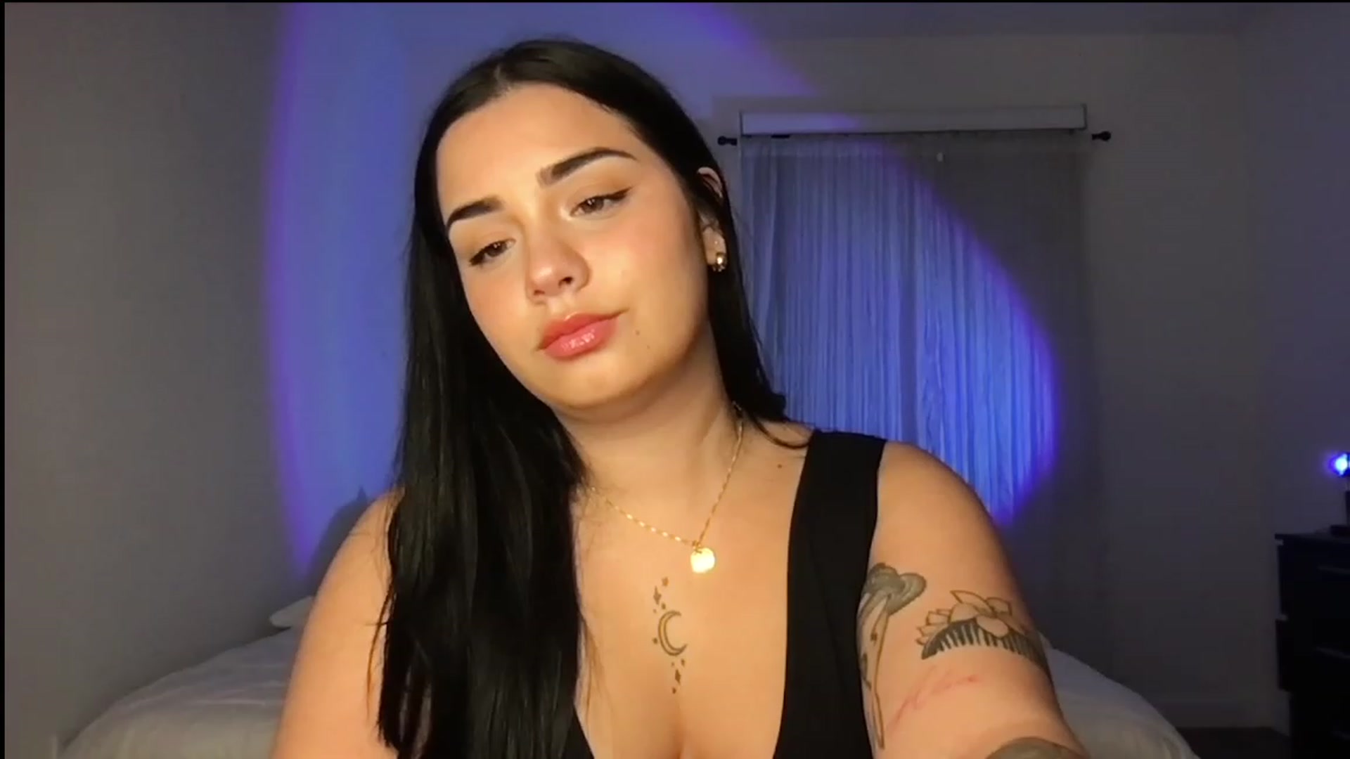 Gallery image thumbnail from babyxjulz's myfreecams stream on, 06/12/2023, 04:34 image 19 of 20