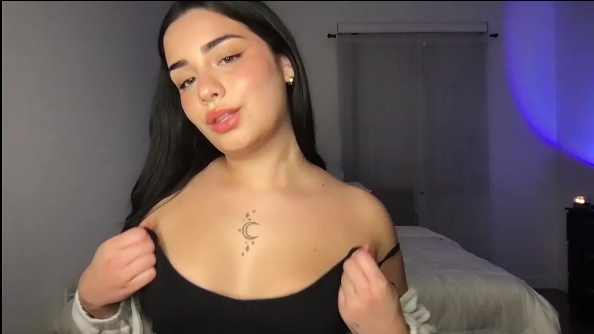 Gallery image thumbnail from babyxjulz's myfreecams stream on, 06/20/2023, 04:07 image 9 of 20