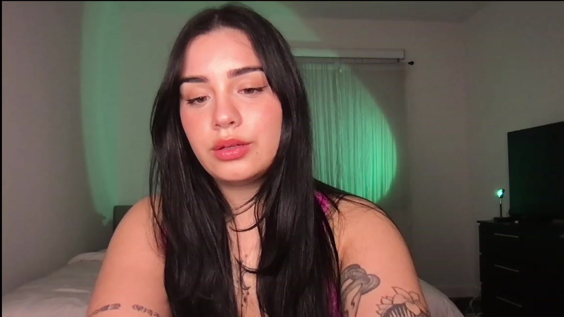 Gallery image thumbnail from babyxjulz's myfreecams stream on, 06/25/2023, 04:22 image 19 of 20