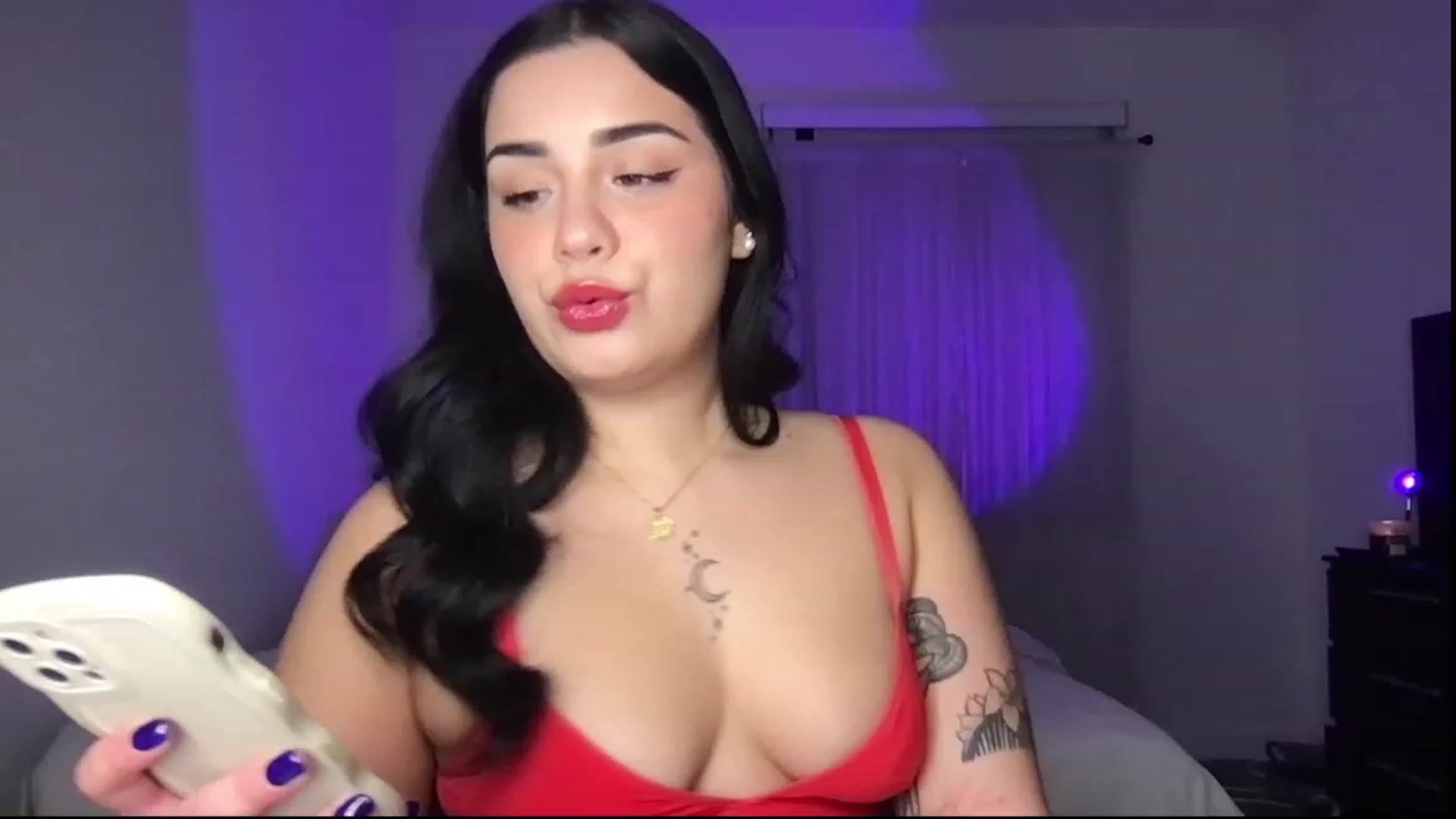Gallery image thumbnail from babyxjulz's myfreecams stream on, 07/06/2023, 03:55 image 3 of 20