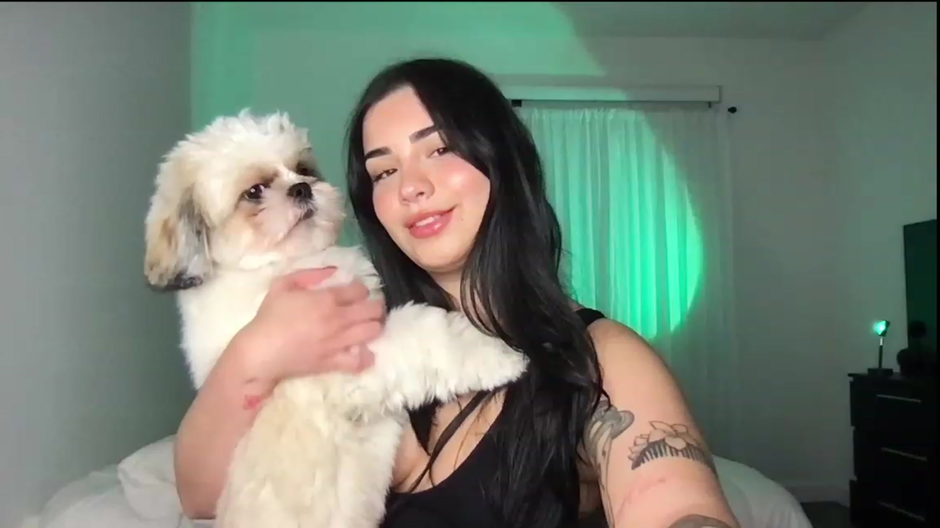 Gallery image thumbnail from babyxjulz's myfreecams stream on, 08/01/2023, 05:57 image 14 of 20