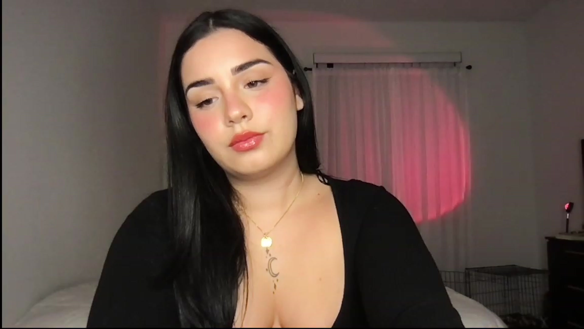Gallery image thumbnail from babyxjulz's myfreecams stream on, 08/03/2023, 05:33 image 4 of 20