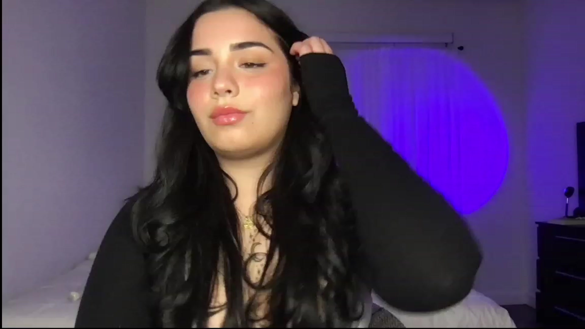 Gallery image thumbnail from babyxjulz's myfreecams stream on, 08/08/2023, 05:04 image 7 of 20