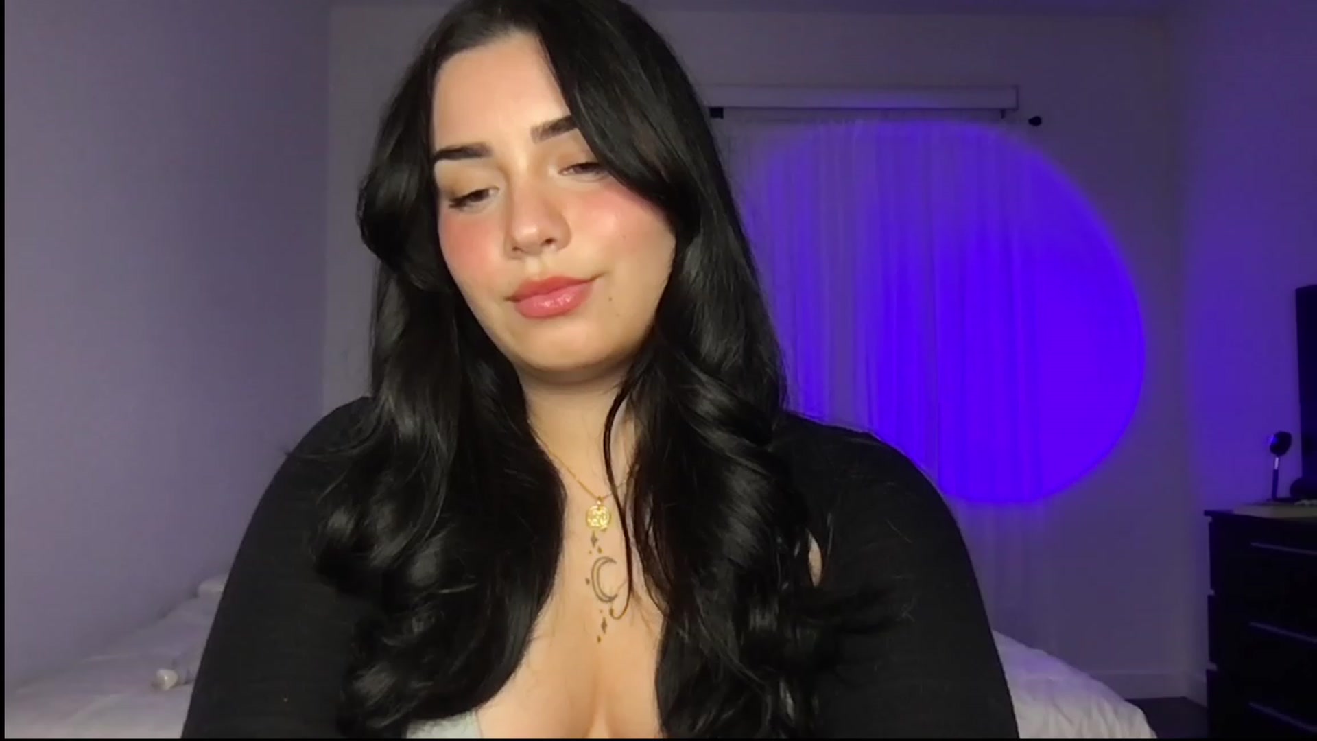 Gallery image thumbnail from babyxjulz's myfreecams stream on, 08/08/2023, 05:04 image 13 of 20