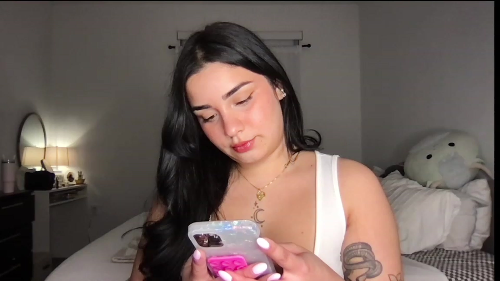 Gallery image thumbnail from babyxjulz's myfreecams stream on, 09/01/2023, 03:55 image 8 of 20