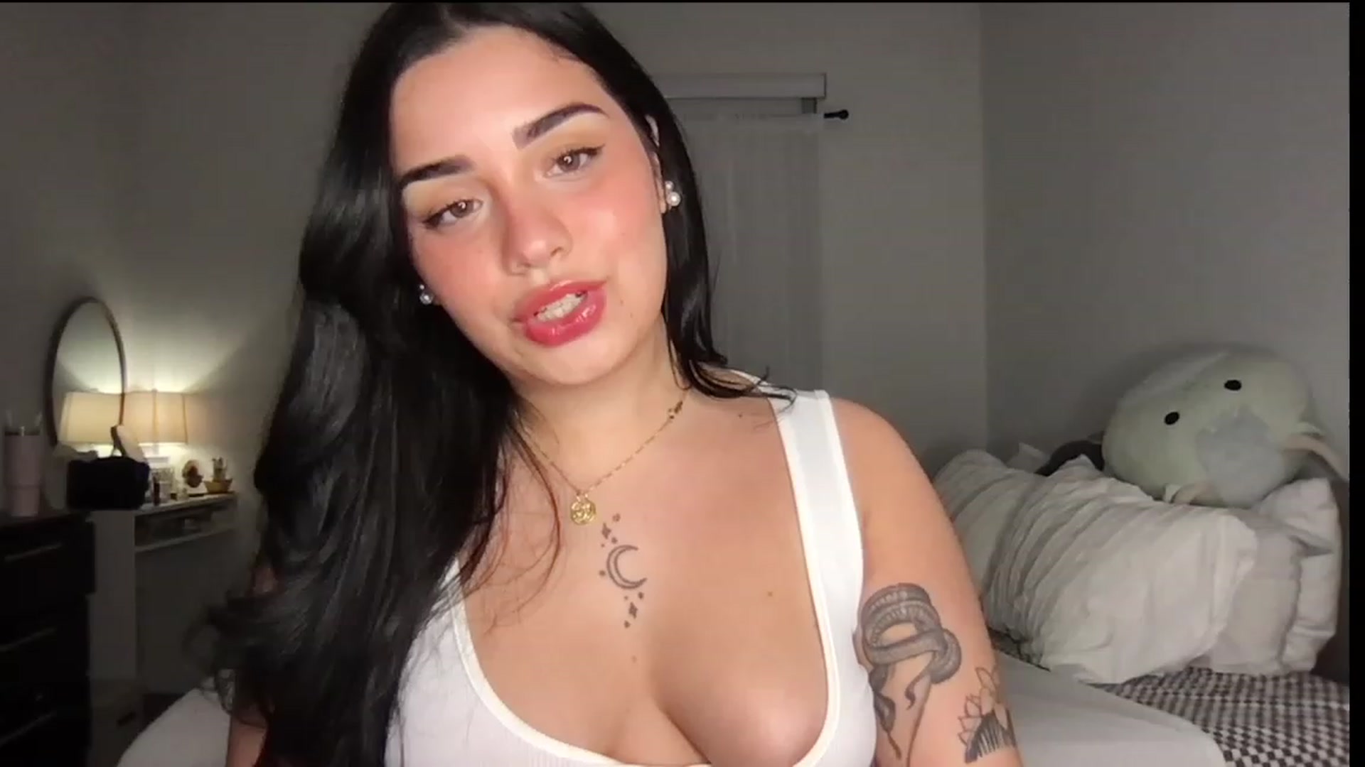 Gallery image thumbnail from babyxjulz's myfreecams stream on, 09/01/2023, 03:55 image 4 of 20