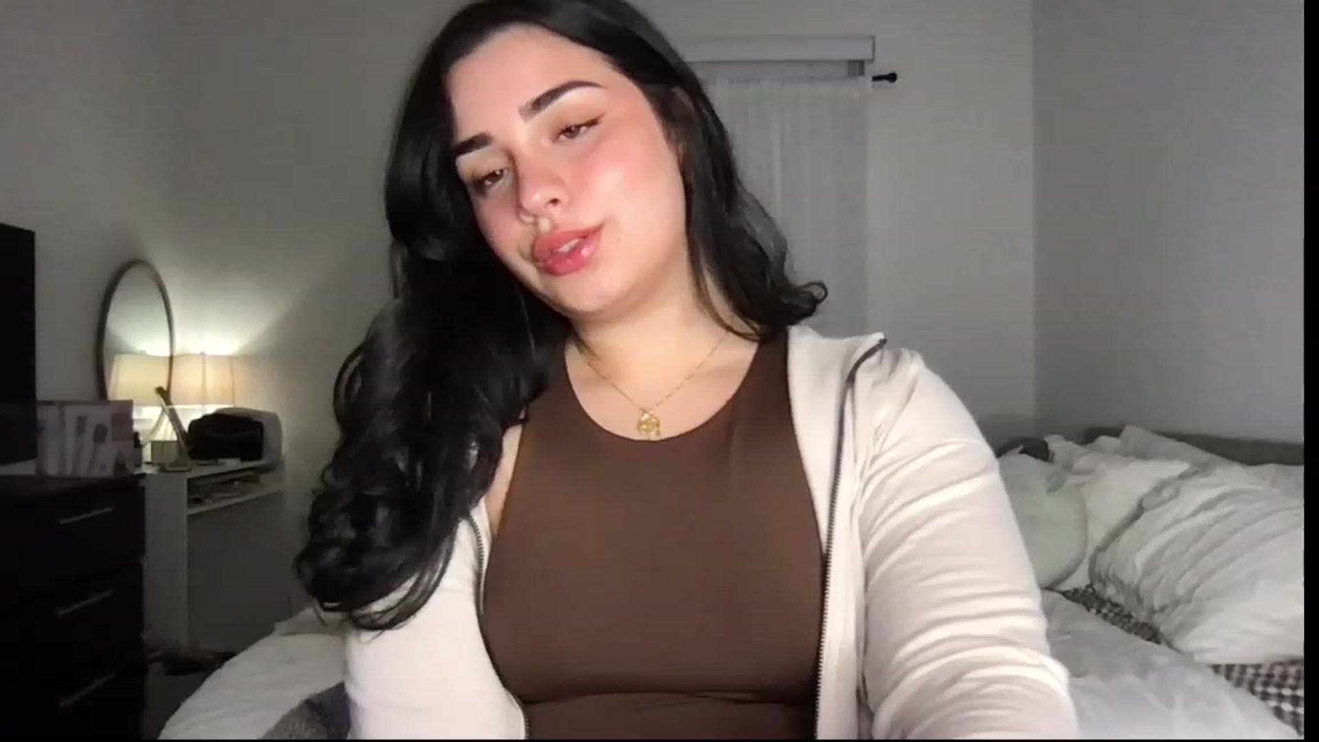 Gallery image thumbnail from babyxjulz's myfreecams stream on, 09/05/2023, 06:19 image 13 of 20