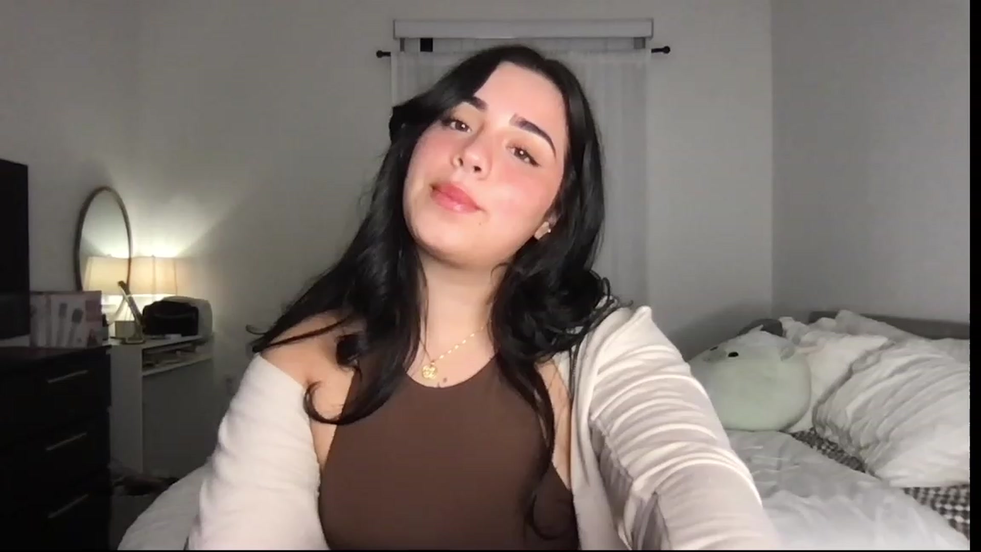 Gallery image thumbnail from babyxjulz's myfreecams stream on, 09/05/2023, 06:19 image 12 of 20