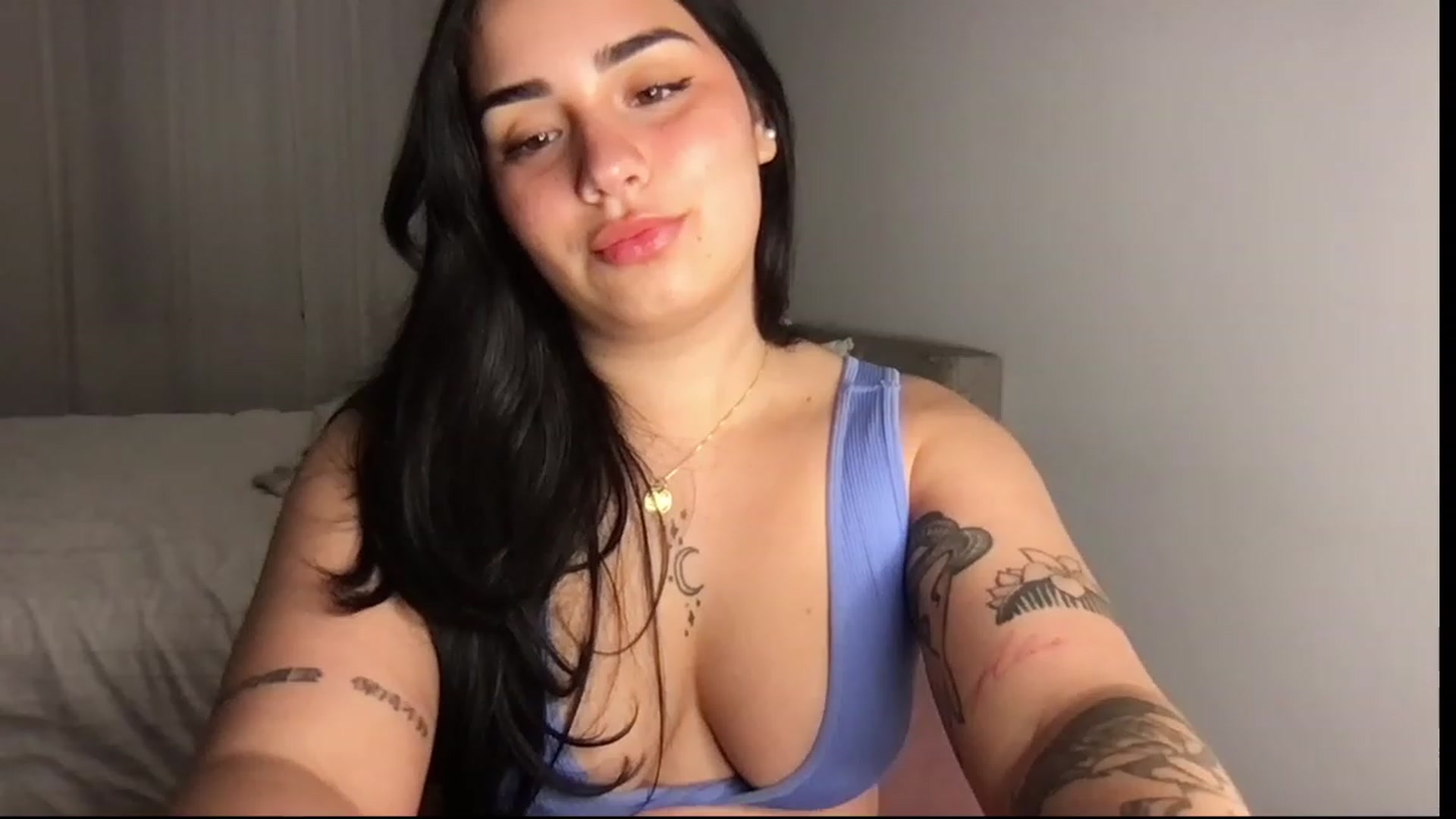 Gallery image thumbnail from babyxjulz's myfreecams stream on, 09/14/2023, 05:14 image 4 of 20