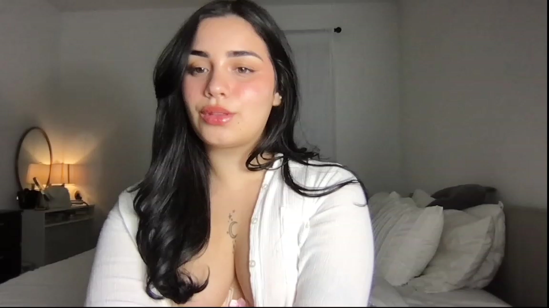 Gallery image thumbnail from babyxjulz's myfreecams stream on, 09/28/2023, 05:05 image 6 of 20