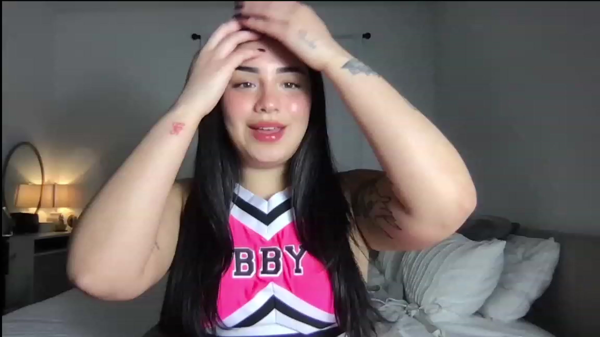 Gallery image thumbnail from babyxjulz's myfreecams stream on, 10/24/2023, 03:52 image 6 of 20