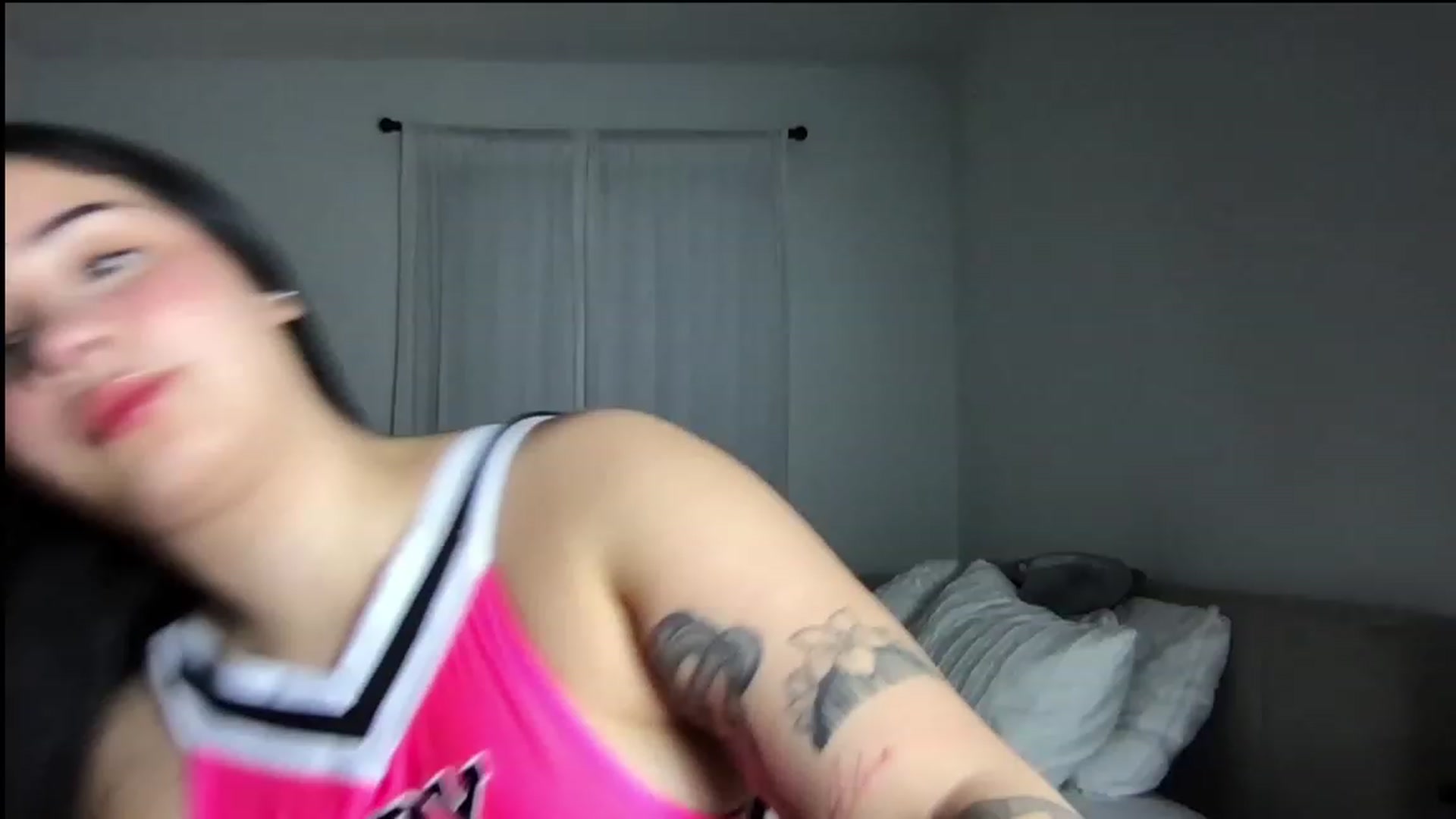 Gallery image thumbnail from babyxjulz's myfreecams stream on, 10/24/2023, 06:04 image 6 of 20