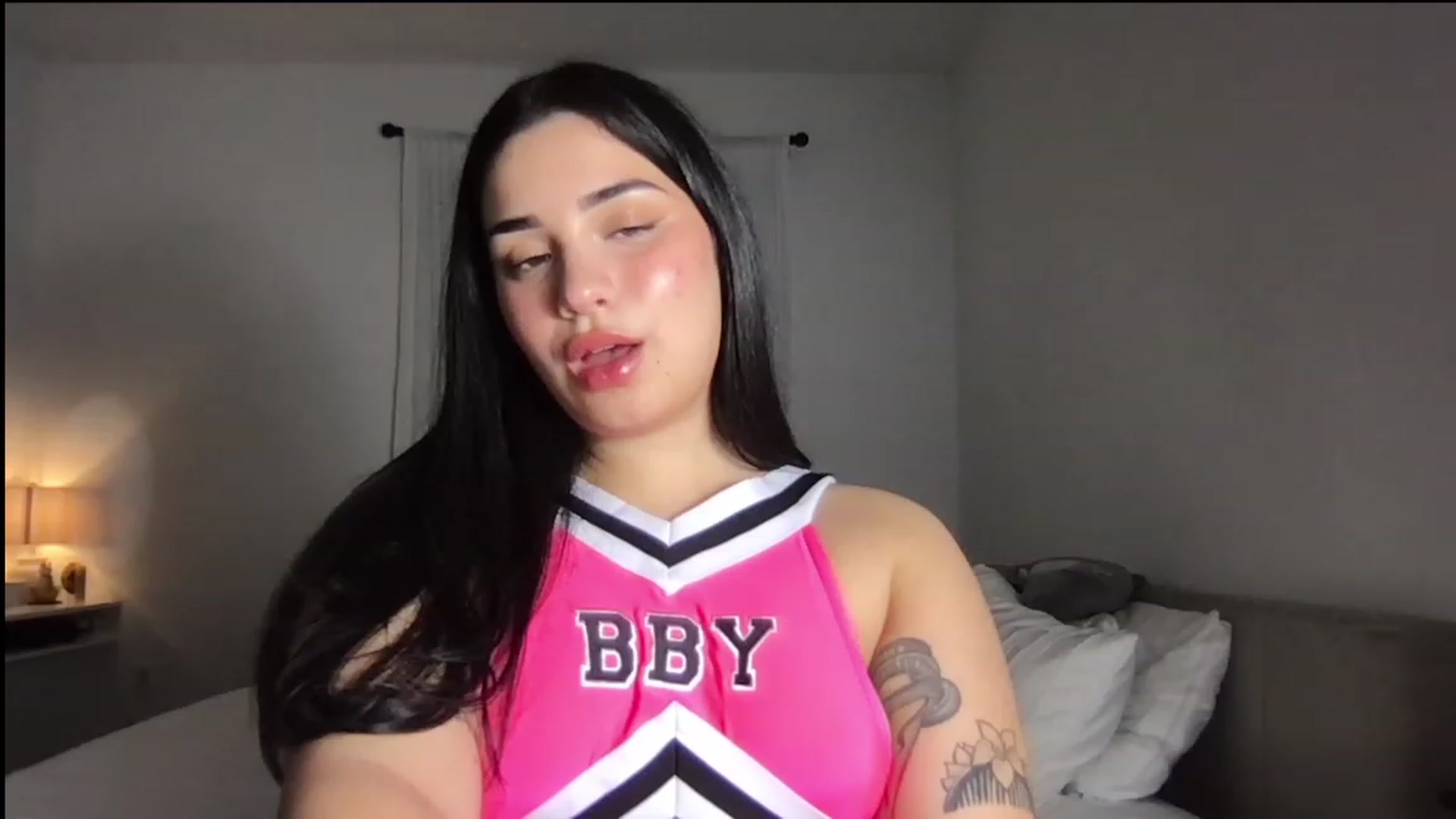 Gallery image thumbnail from babyxjulz's myfreecams stream on, 10/24/2023, 06:04 image 7 of 20