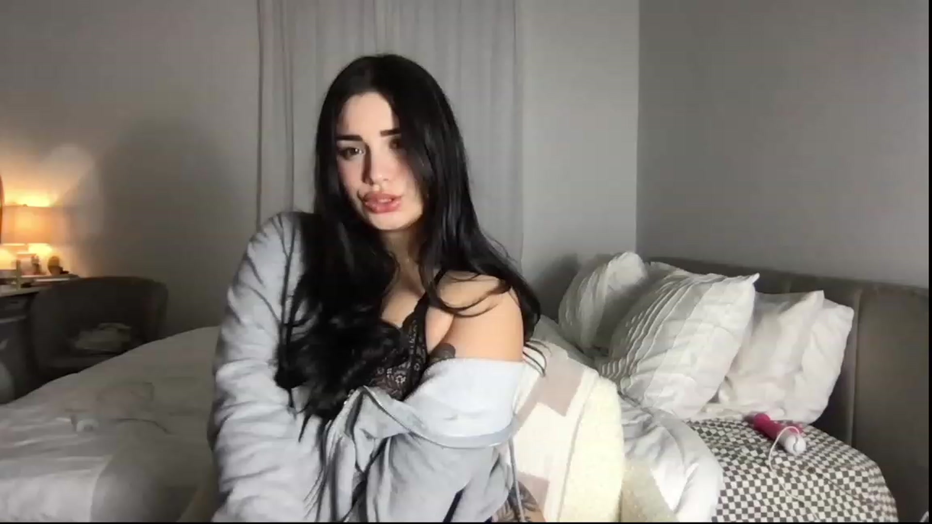 Gallery image thumbnail from babyxjulz's myfreecams stream on, 12/07/2023, 06:22 image 11 of 20