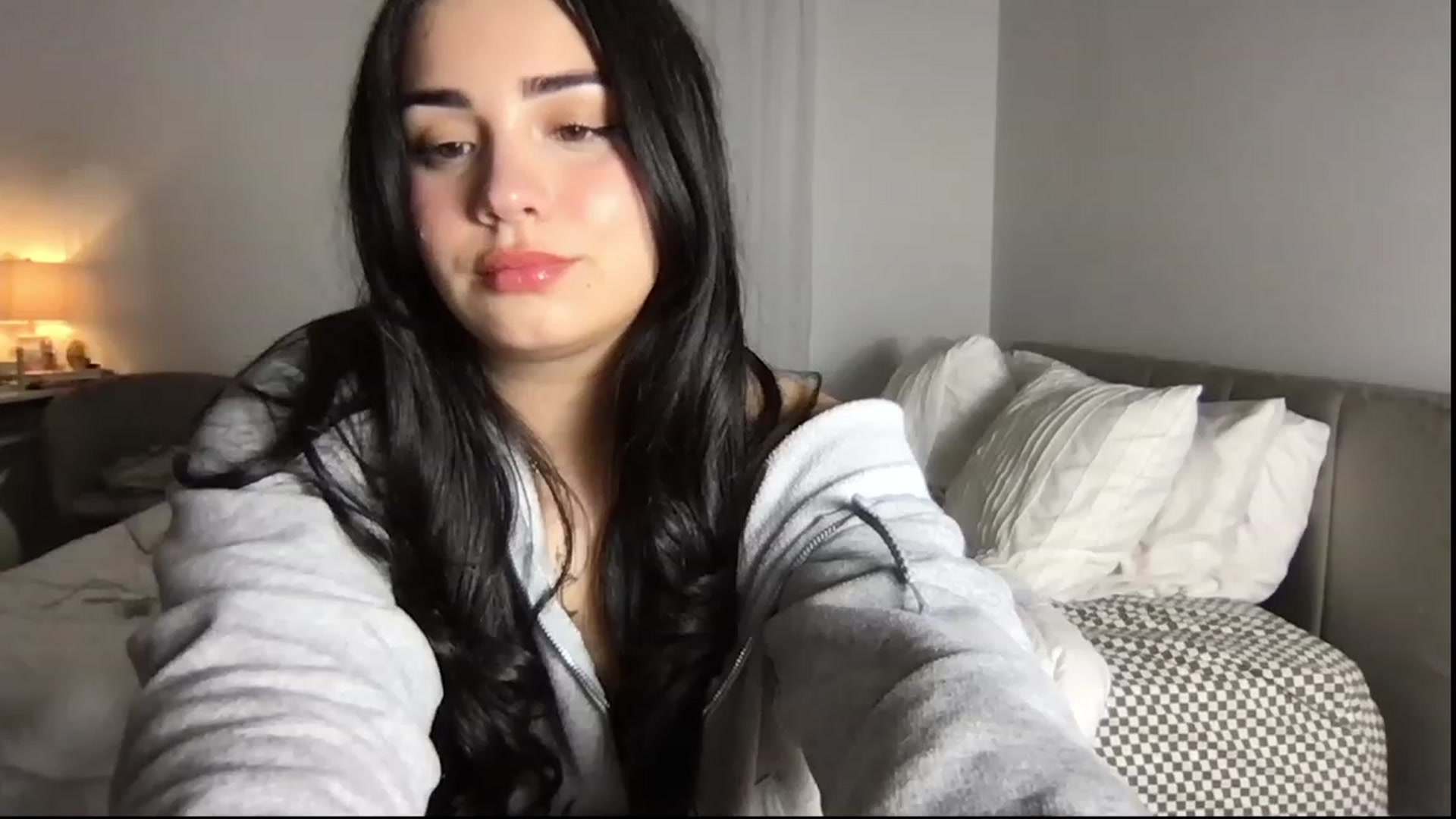 Gallery image thumbnail from babyxjulz's myfreecams stream on, 12/07/2023, 07:26 image 12 of 20