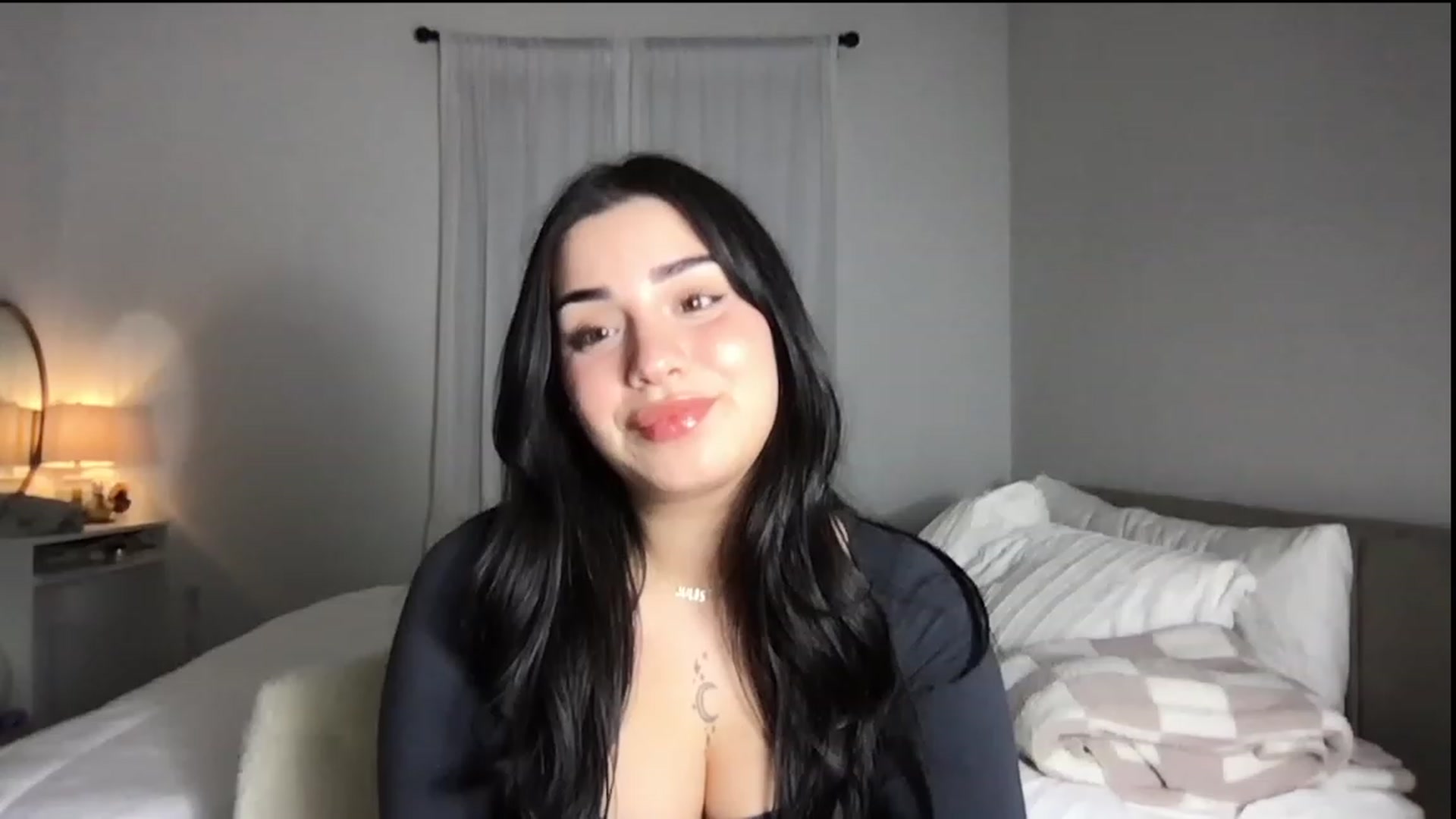 Gallery image thumbnail from babyxjulz's myfreecams stream on, 12/15/2023, 05:55 image 14 of 20