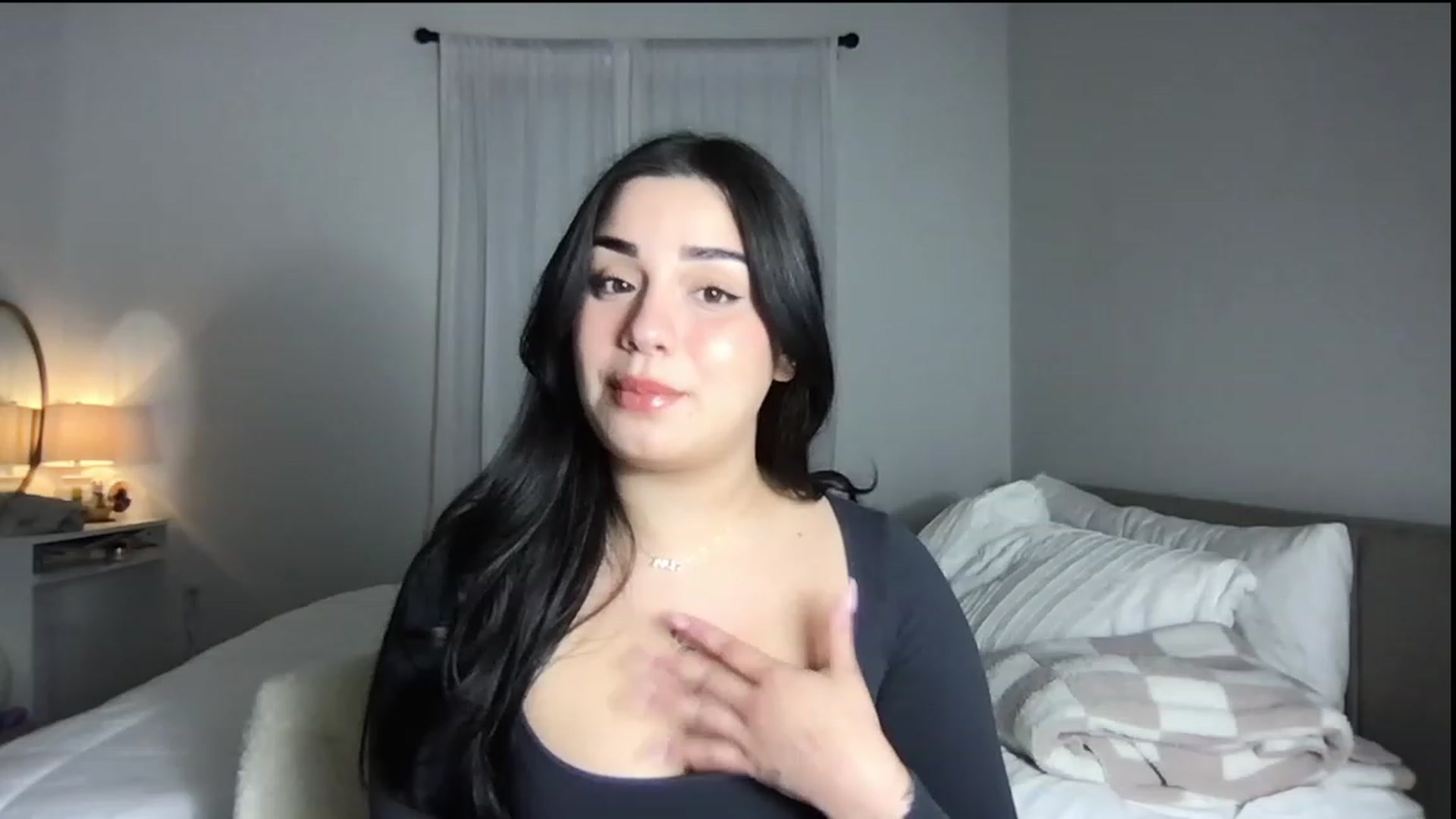 Gallery image thumbnail from babyxjulz's myfreecams stream on, 12/15/2023, 05:55 image 16 of 20