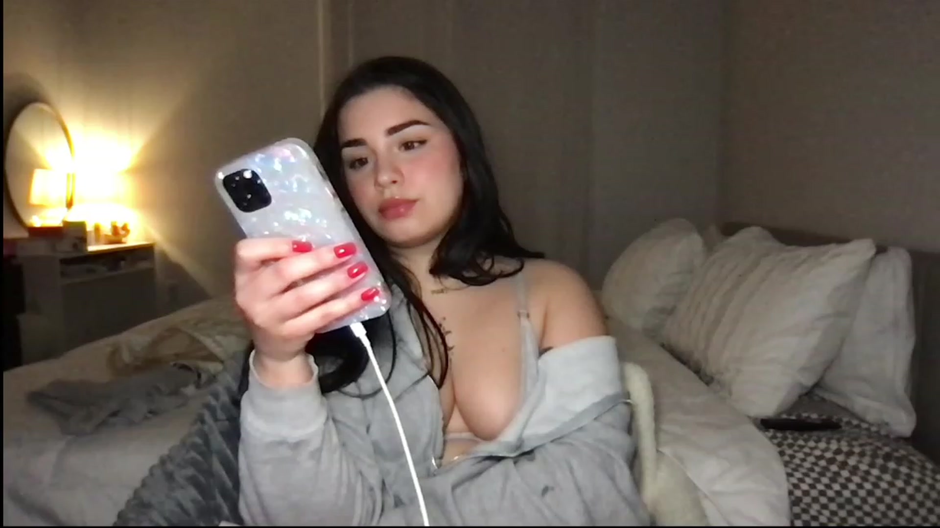 Gallery image thumbnail from babyxjulz's myfreecams stream on, 12/27/2023, 06:08 image 16 of 20