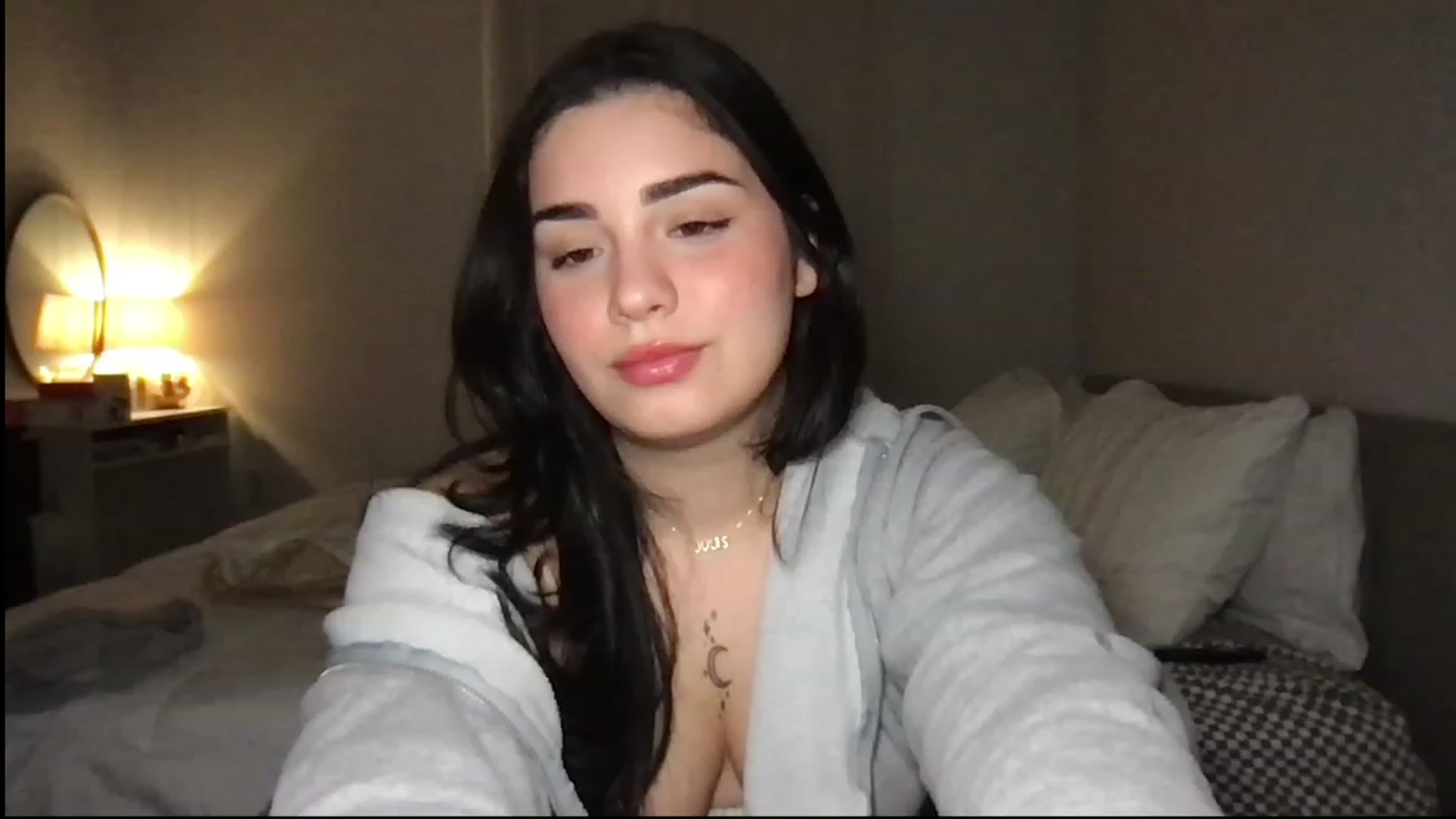 Gallery image thumbnail from babyxjulz's myfreecams stream on, 12/27/2023, 06:51 image 20 of 20