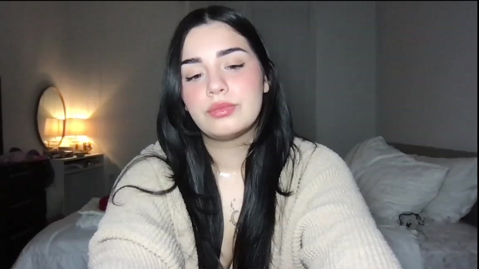 Gallery image thumbnail from babyxjulz's myfreecams stream on, 01/03/2024, 07:01 image 13 of 20