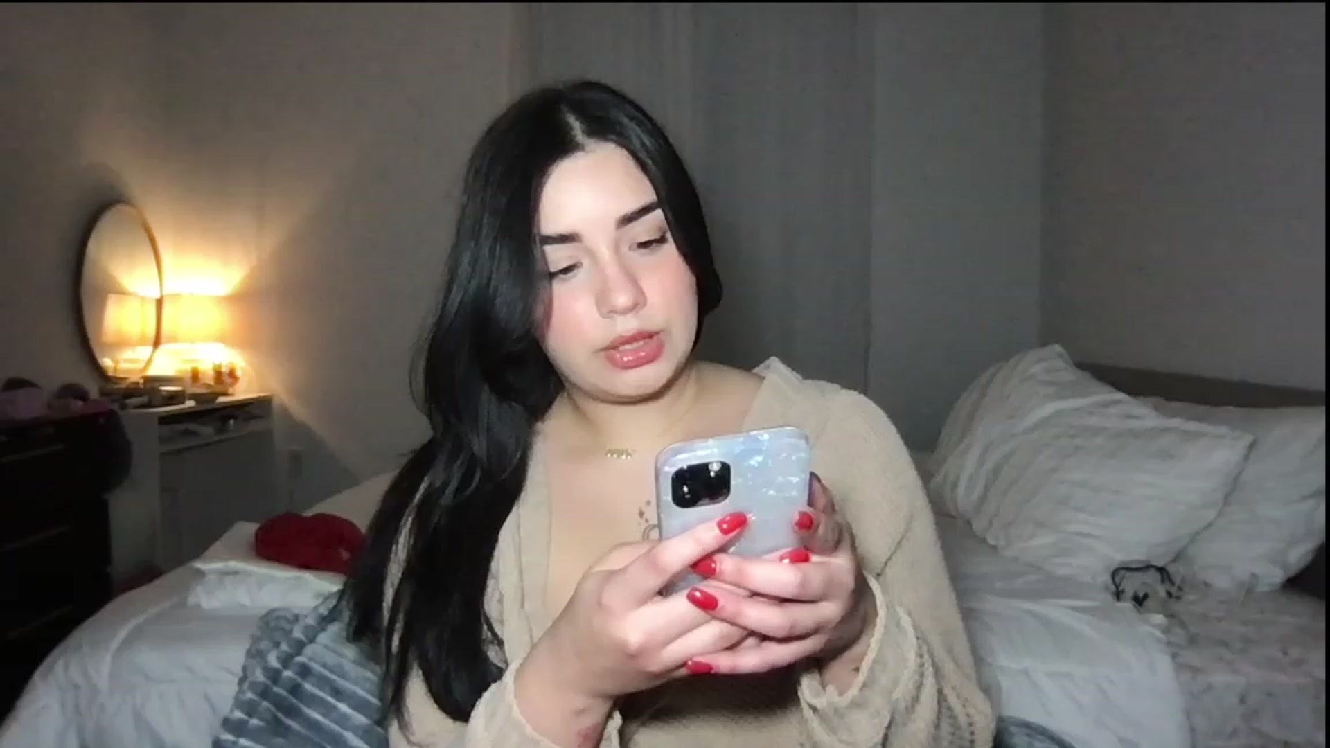Gallery image thumbnail from babyxjulz's myfreecams stream on, 01/03/2024, 07:01 image 6 of 20