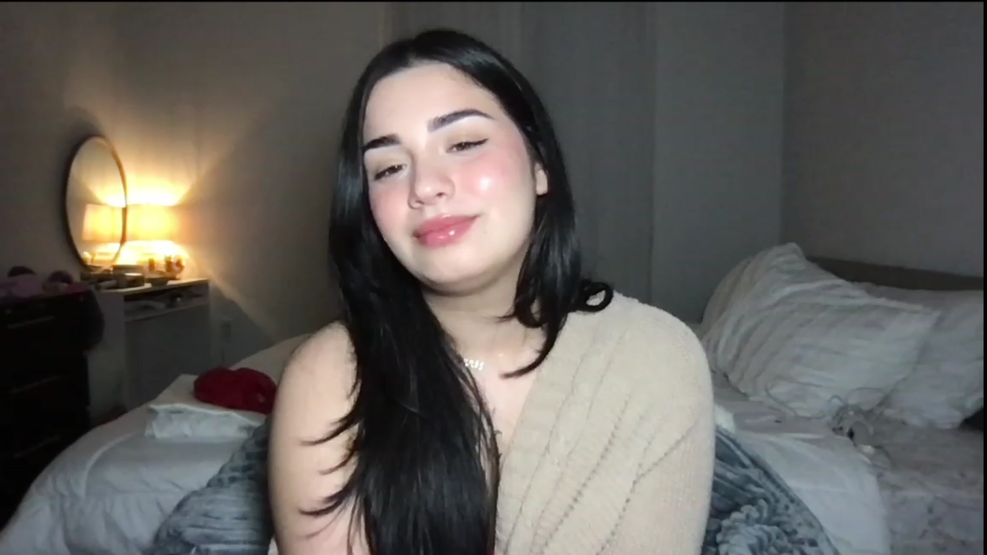 Gallery image thumbnail from babyxjulz's myfreecams stream on, 01/03/2024, 08:09 image 20 of 20