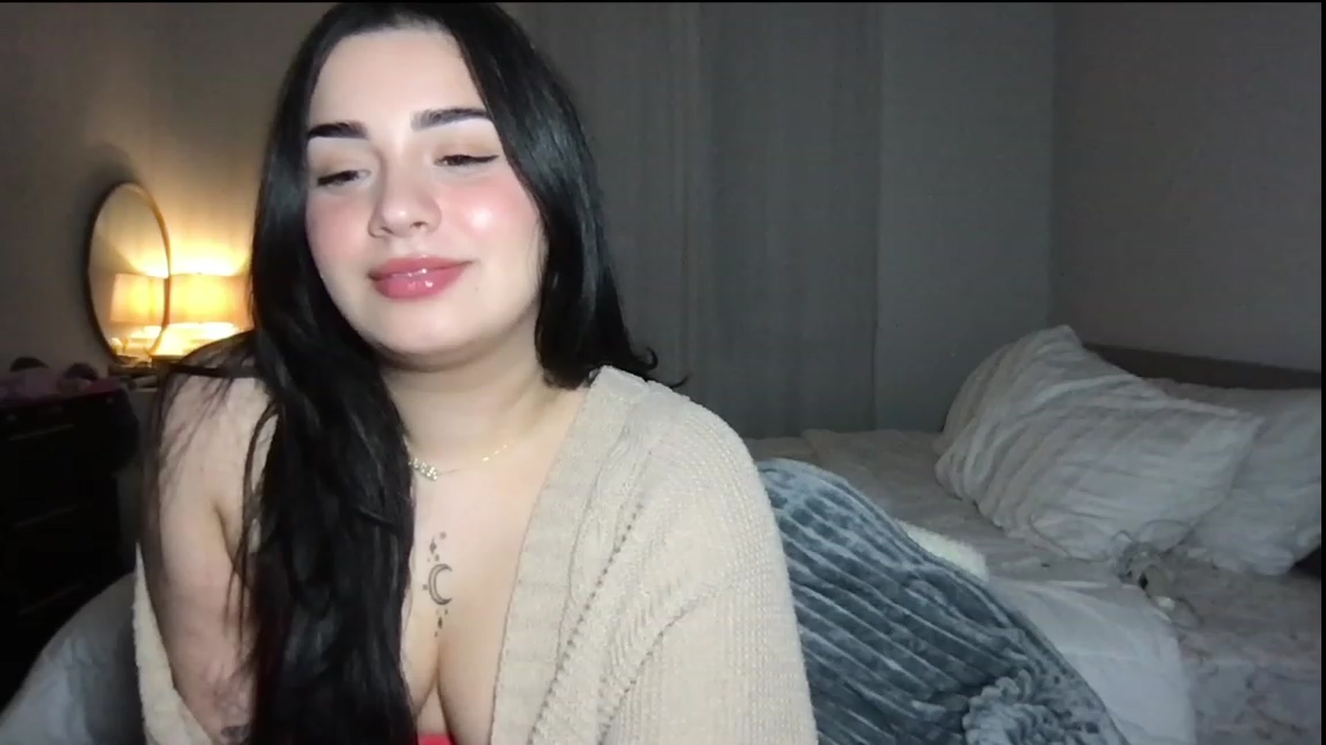Gallery image thumbnail from babyxjulz's myfreecams stream on, 01/03/2024, 08:09 image 15 of 20