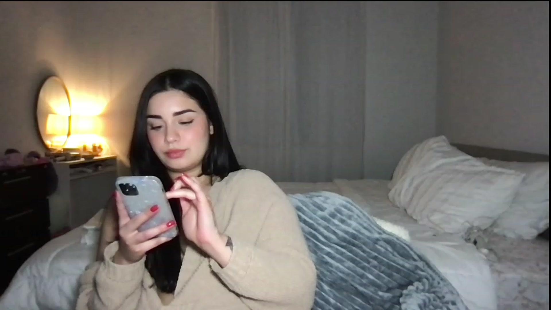 Gallery image thumbnail from babyxjulz's myfreecams stream on, 01/03/2024, 08:09 image 17 of 20