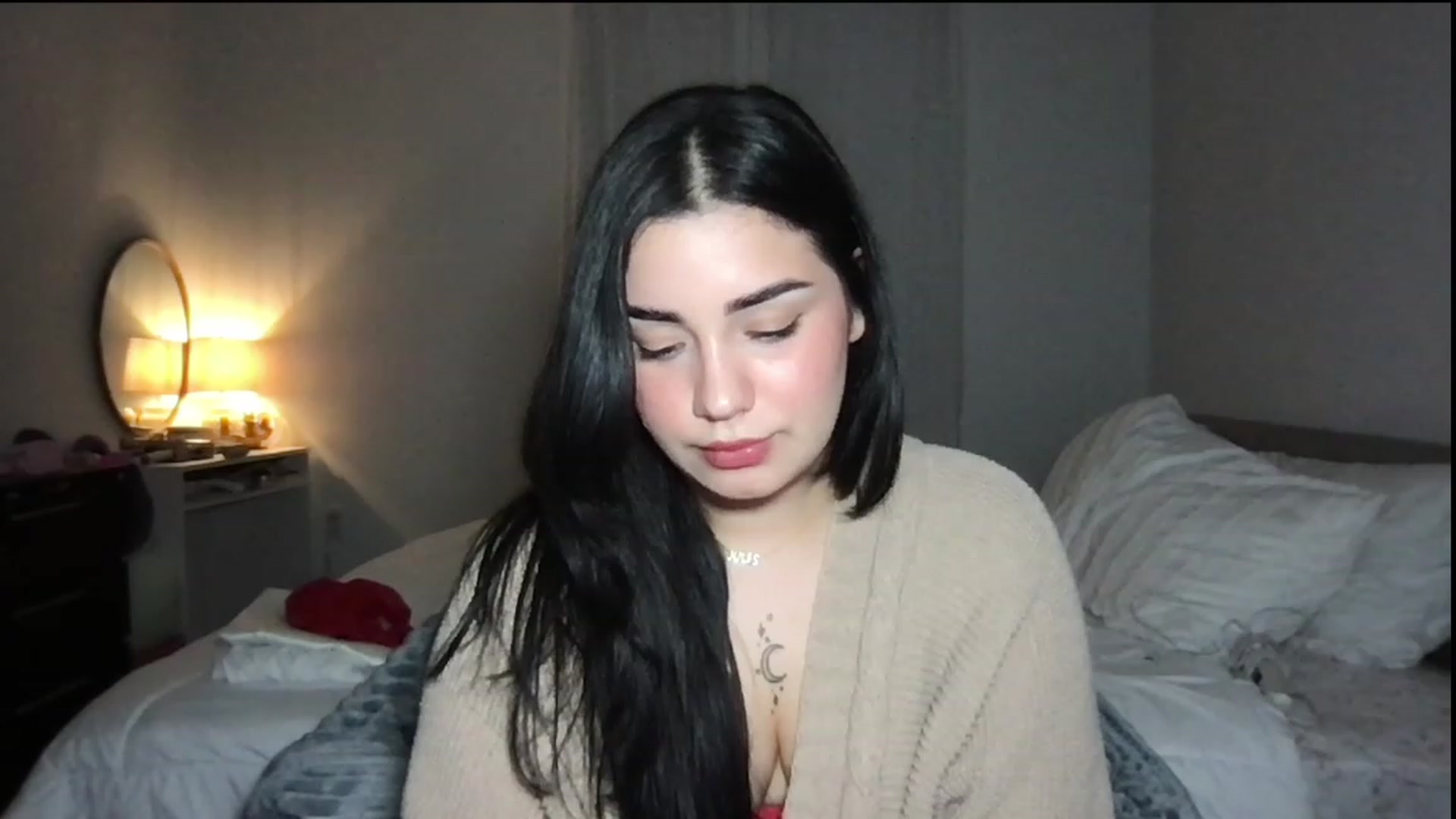 Gallery image thumbnail from babyxjulz's myfreecams stream on, 01/03/2024, 08:09 image 6 of 20