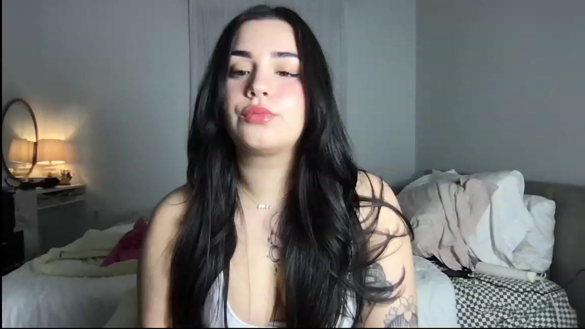 Gallery image thumbnail from babyxjulz's myfreecams stream on, 01/25/2024, 06:24 image 7 of 20