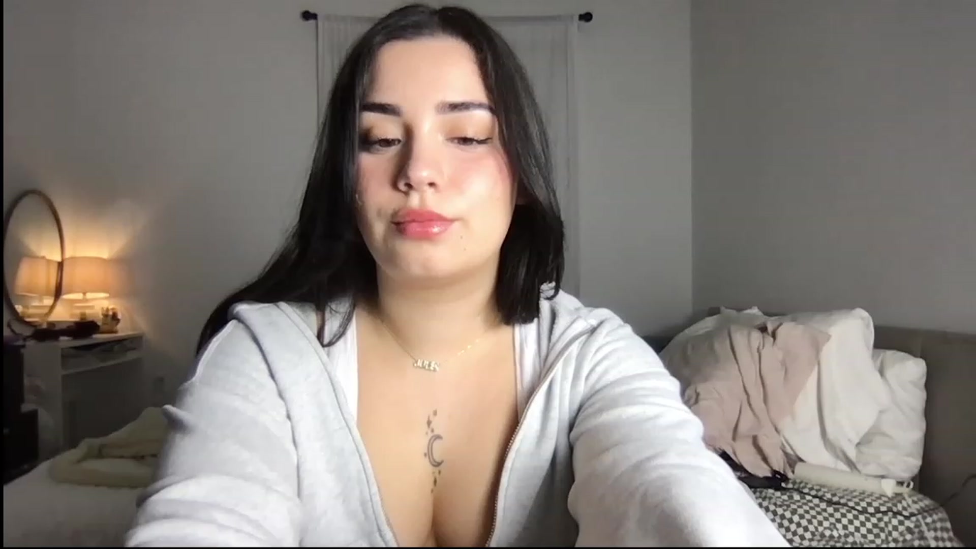 Gallery image thumbnail from babyxjulz's myfreecams stream on, 01/25/2024, 06:24 image 16 of 20