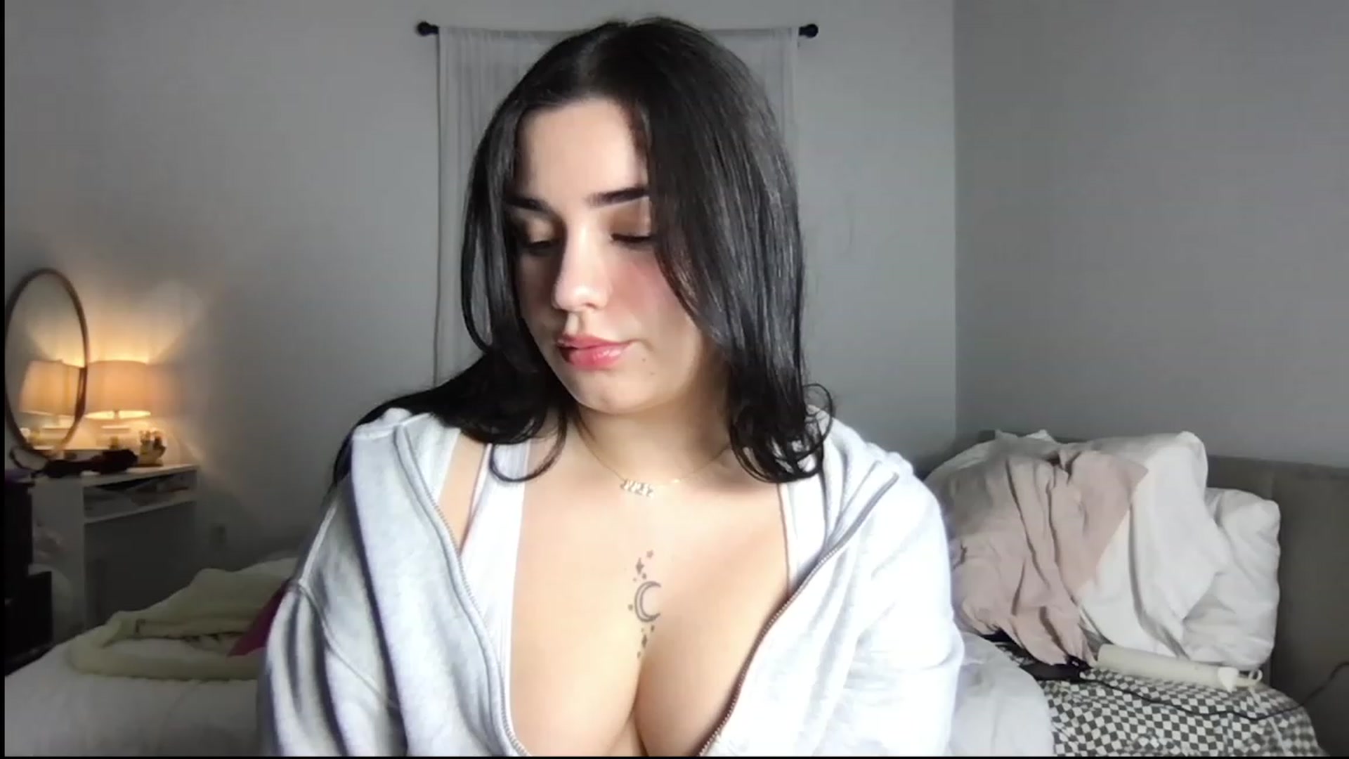 Gallery image thumbnail from babyxjulz's myfreecams stream on, 01/25/2024, 06:24 image 17 of 20