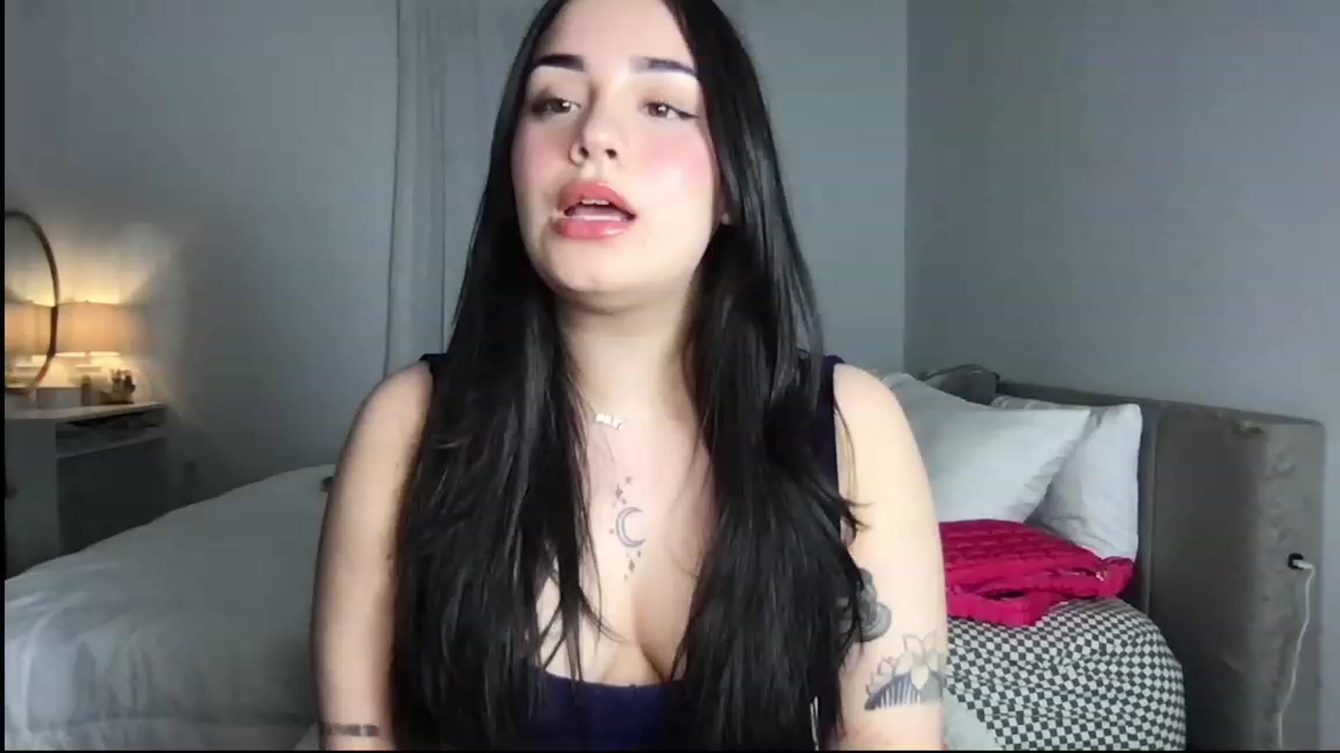 Gallery image thumbnail from babyxjulz's myfreecams stream on, 01/31/2024, 05:23 image 2 of 20