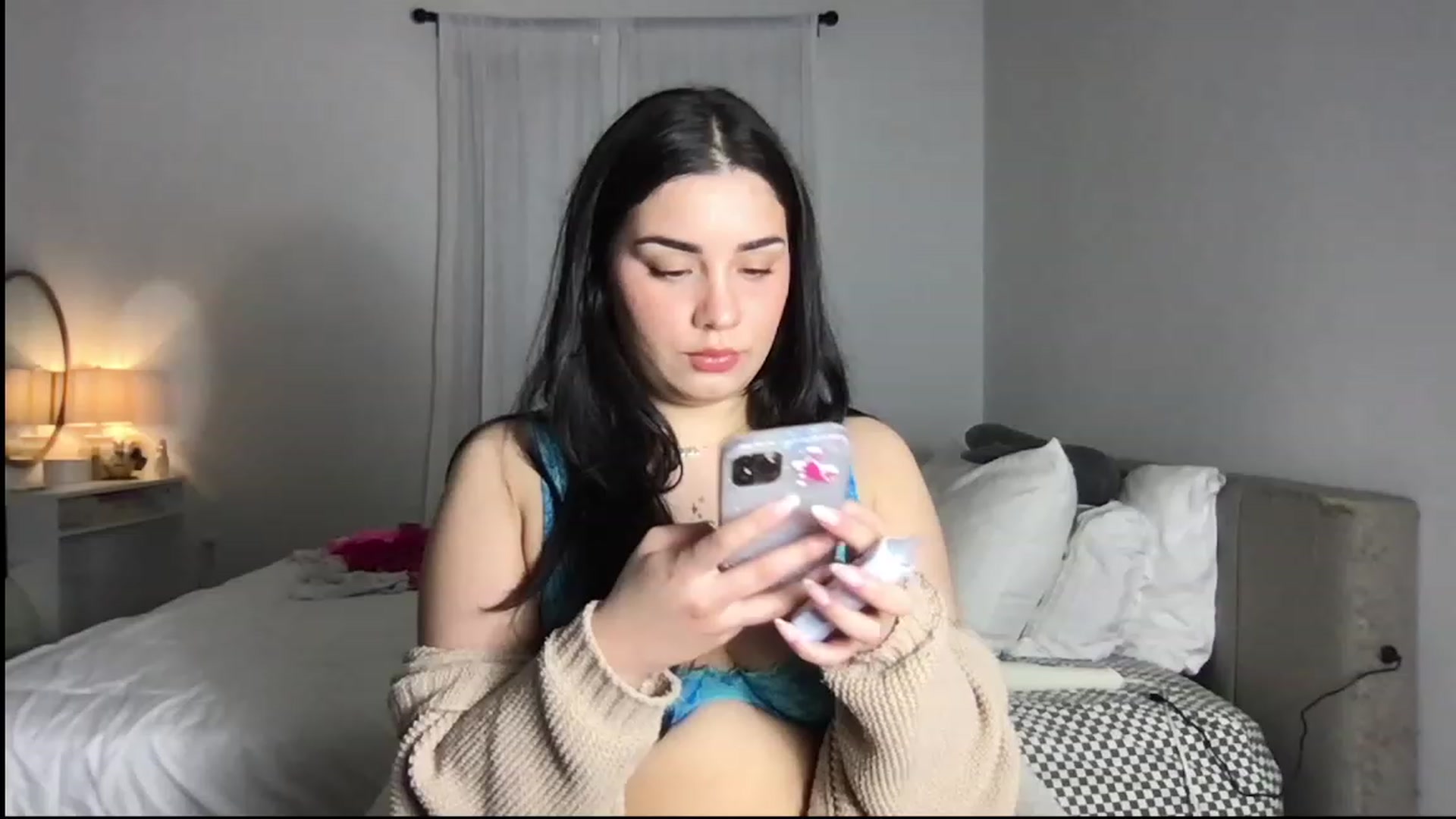 Gallery image thumbnail from babyxjulz's myfreecams stream on, 02/20/2024, 05:42 image 11 of 20