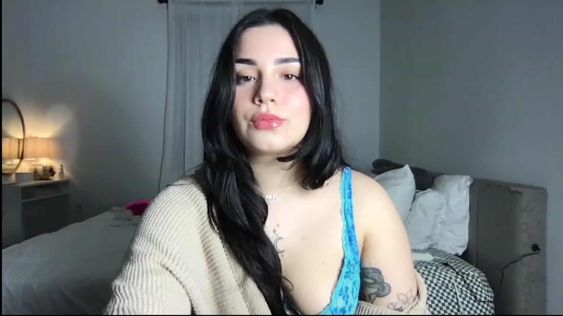 Gallery image thumbnail from babyxjulz's myfreecams stream on, 02/20/2024, 05:42 image 14 of 20