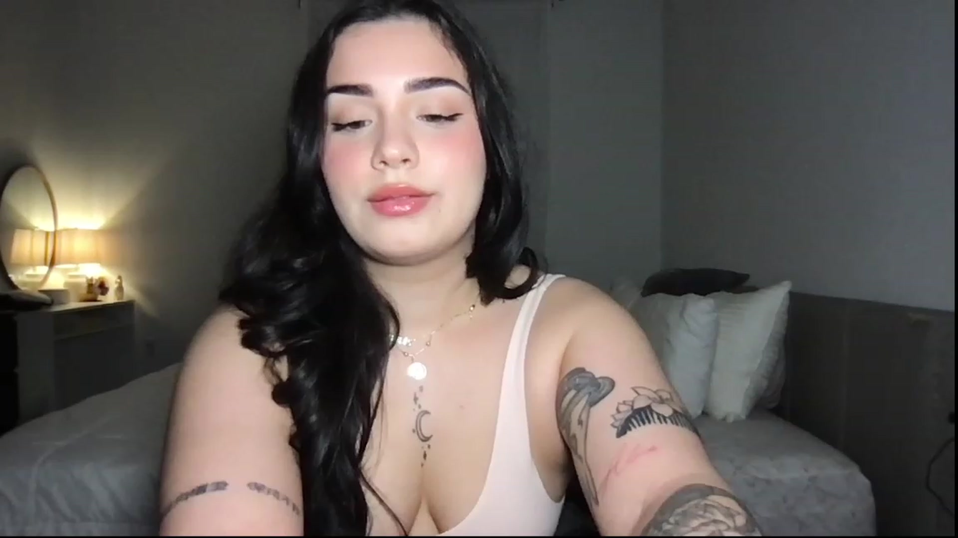 Gallery image thumbnail from babyxjulz's myfreecams stream on, 02/22/2024, 04:24 image 3 of 20