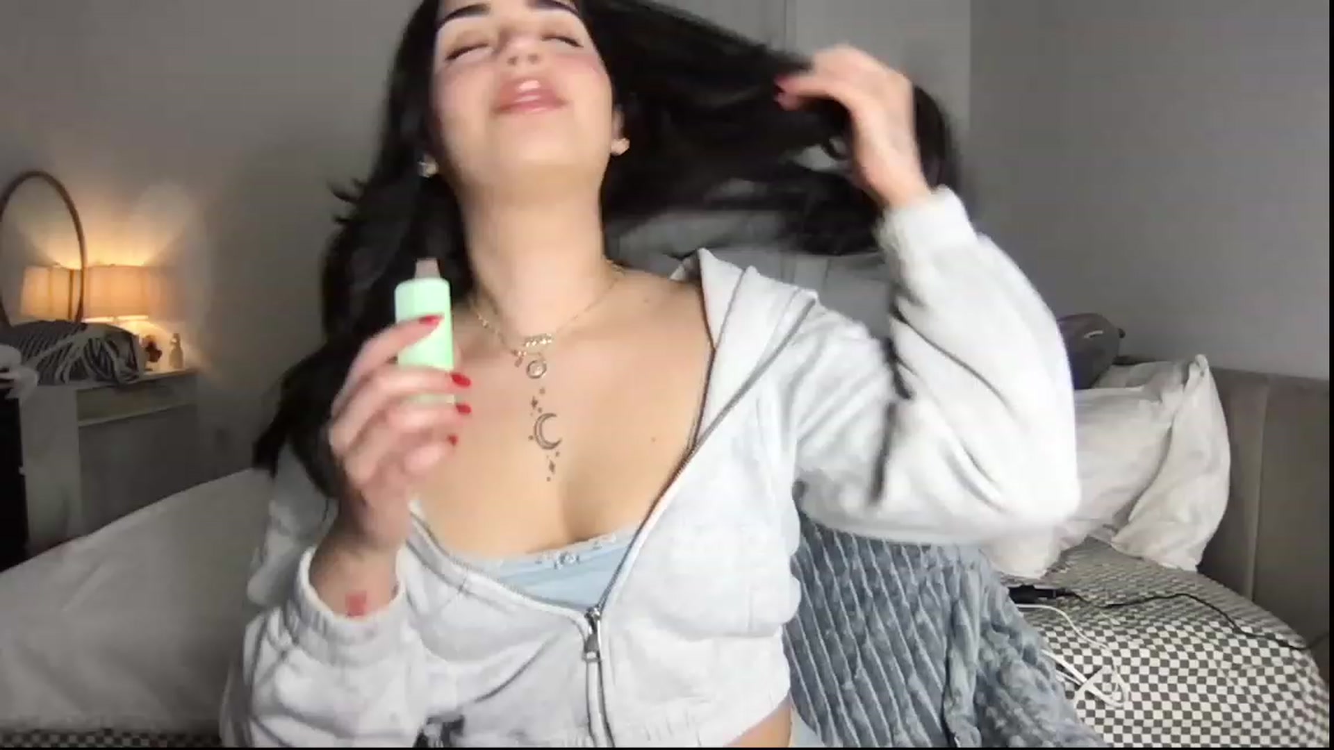 Gallery image thumbnail from babyxjulz's myfreecams stream on, 02/27/2024, 05:53 image 18 of 20