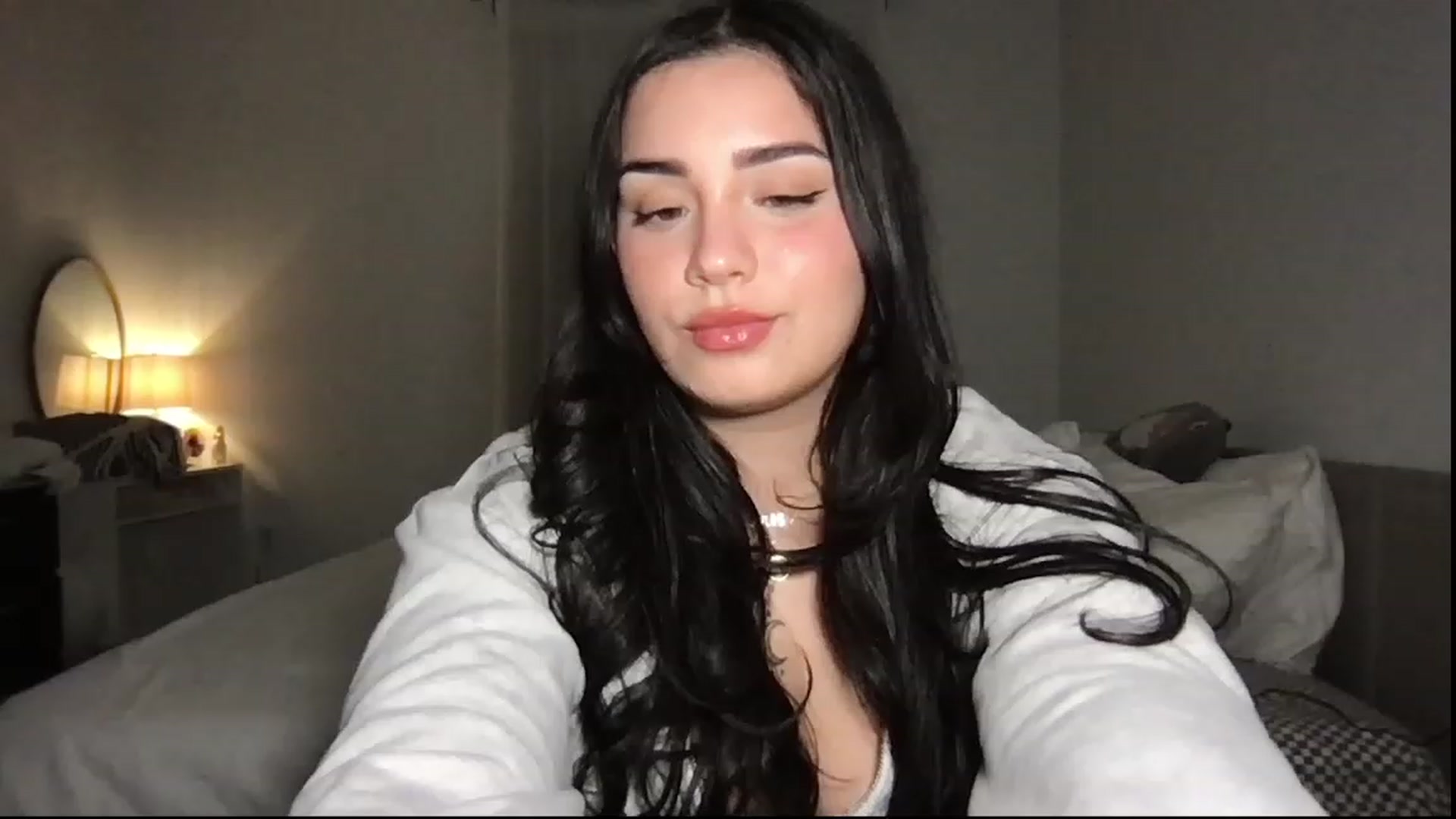 Gallery image thumbnail from babyxjulz's myfreecams stream on, 02/27/2024, 05:53 image 10 of 20