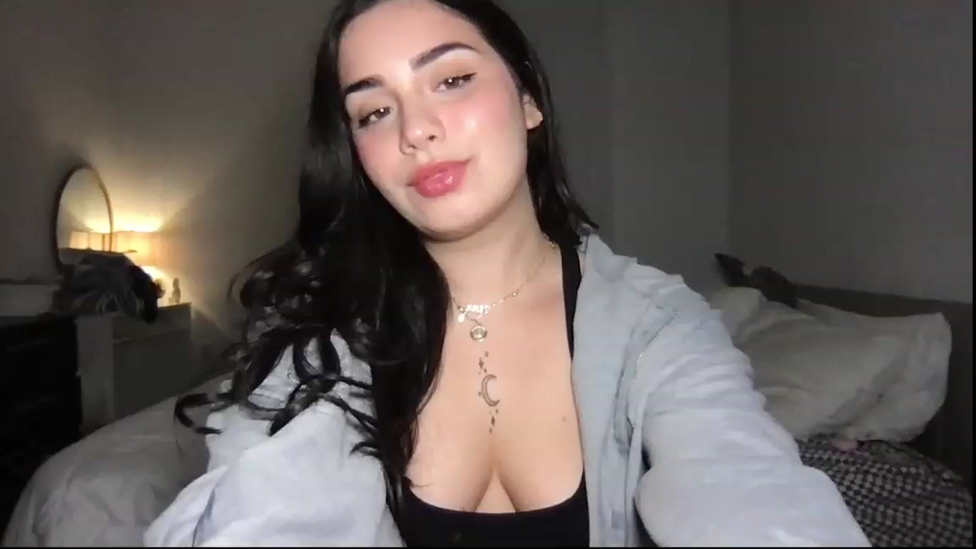 Gallery image thumbnail from babyxjulz's myfreecams stream on, 03/03/2024, 05:50 image 10 of 20