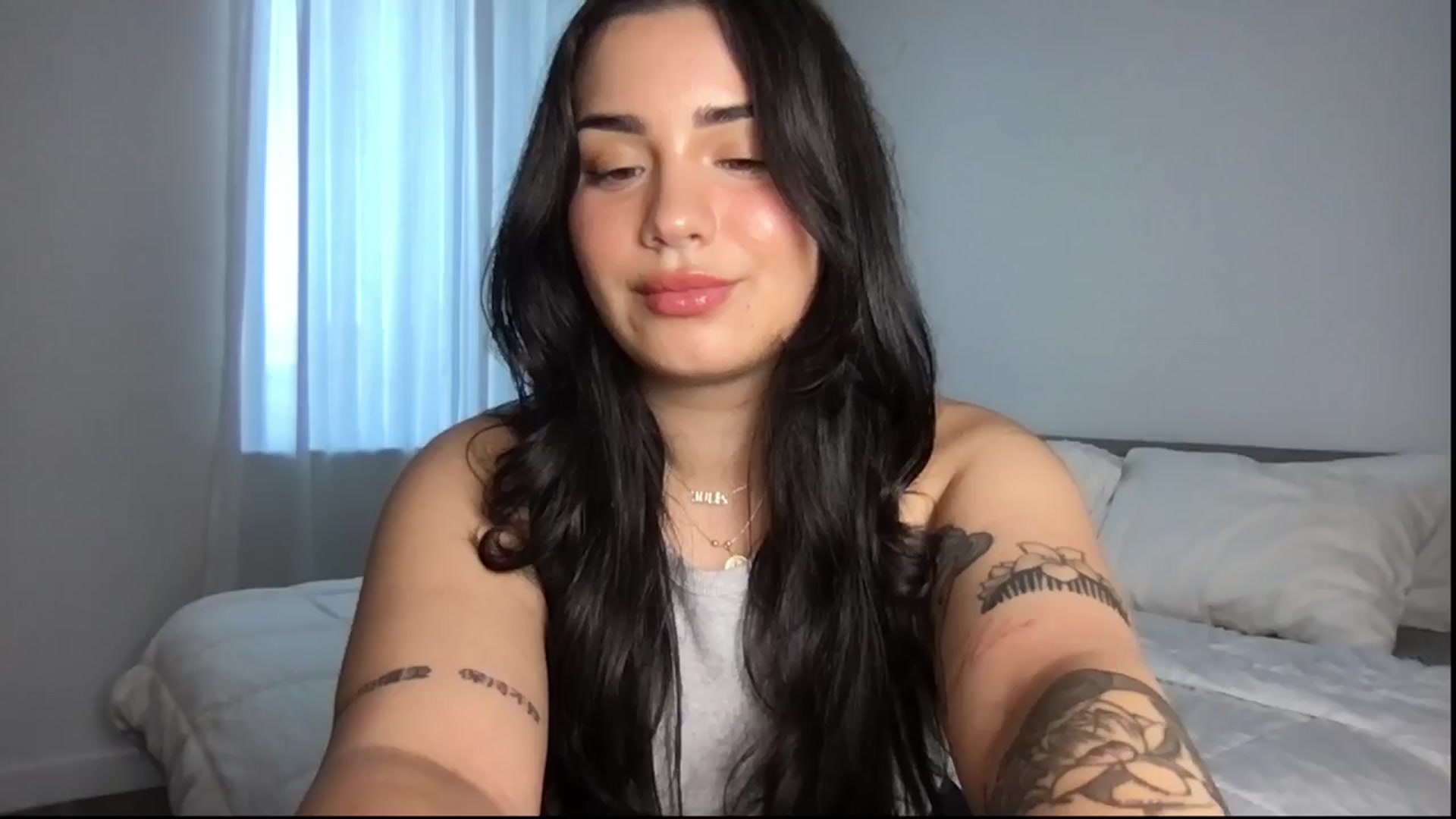 Gallery image thumbnail from babyxjulz's myfreecams stream on, 03/20/2024, 20:27 image 13 of 20