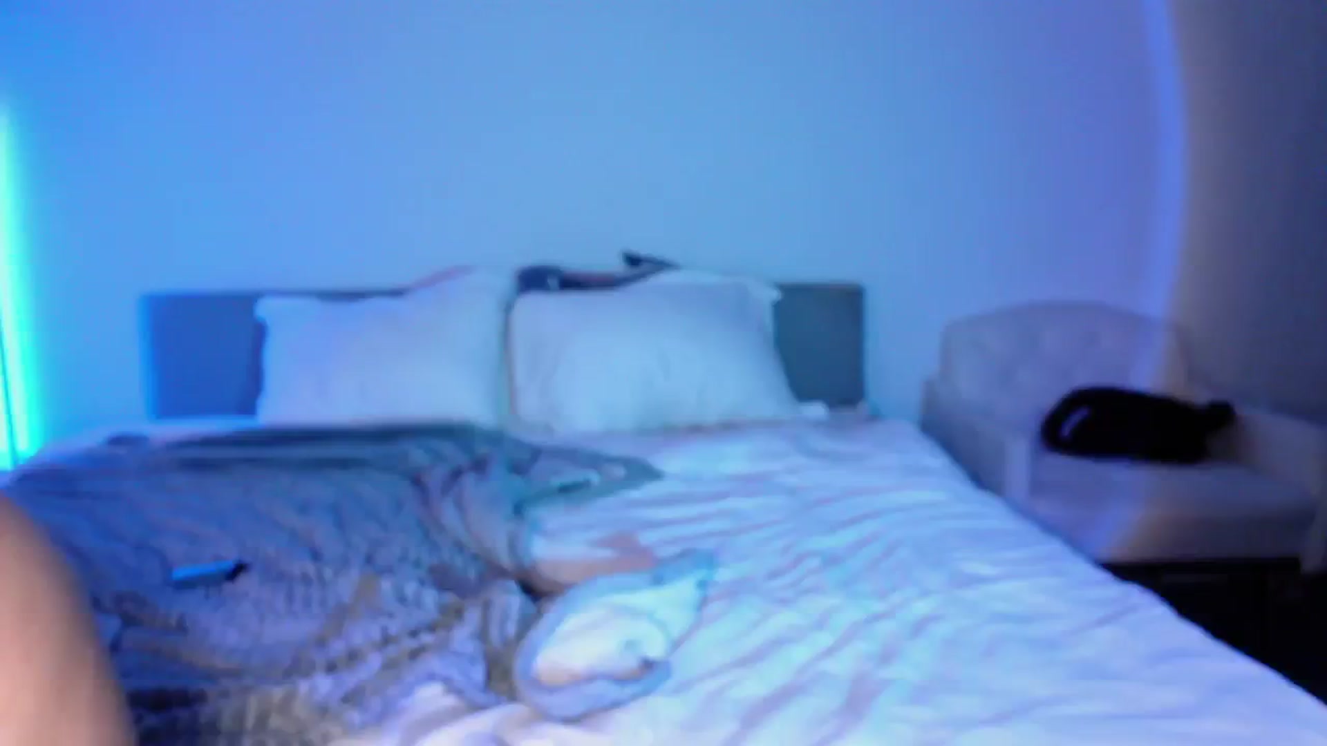 Gallery image thumbnail from babyxjulz's myfreecams stream on, 04/24/2024, 05:40 image 10 of 20