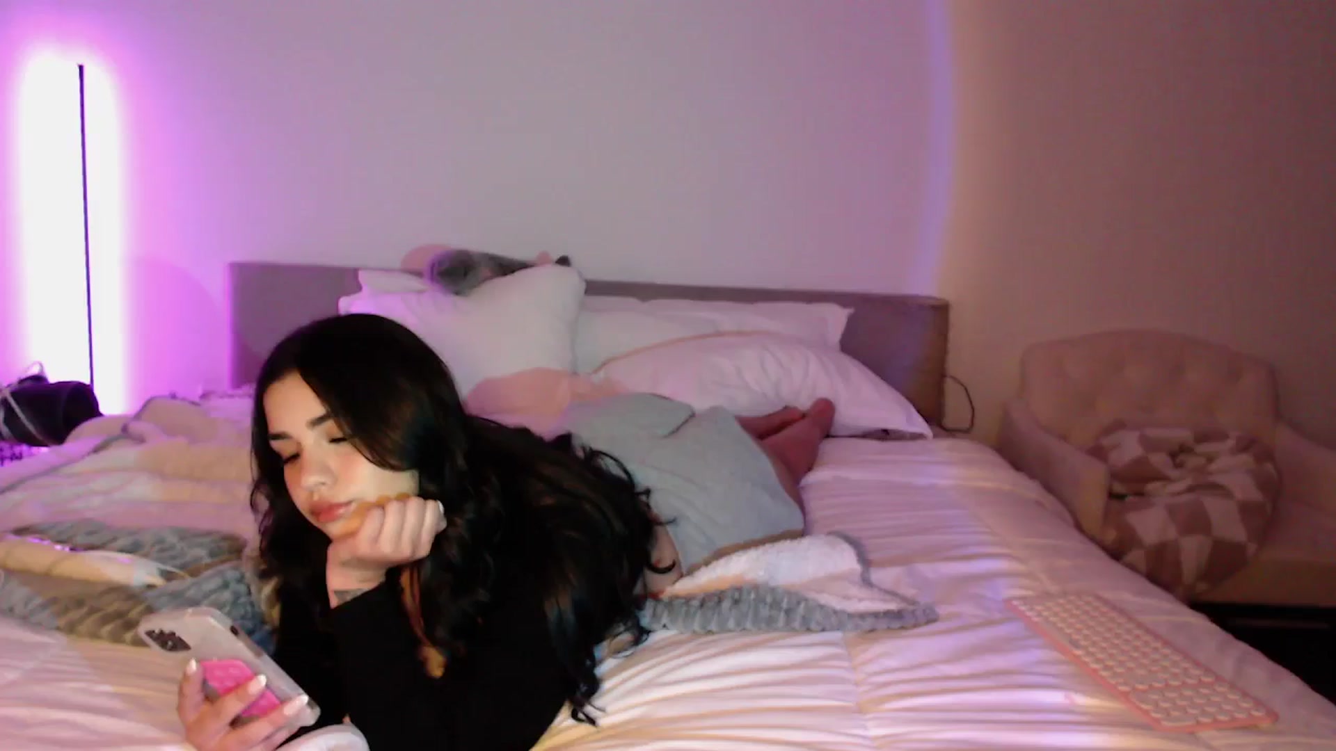 Gallery image thumbnail from babyxjulz's myfreecams stream on, 04/26/2024, 02:27 image 11 of 20