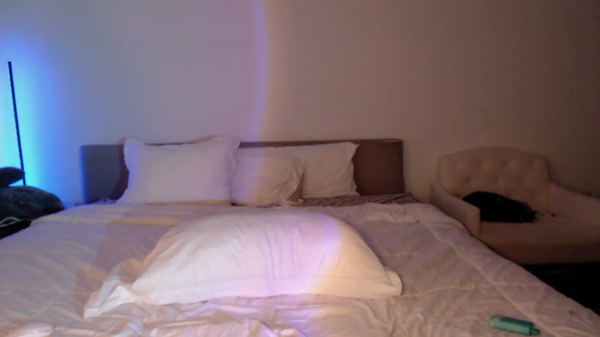 Gallery image thumbnail from babyxjulz's myfreecams stream on, 05/08/2024, 04:52 image 12 of 20